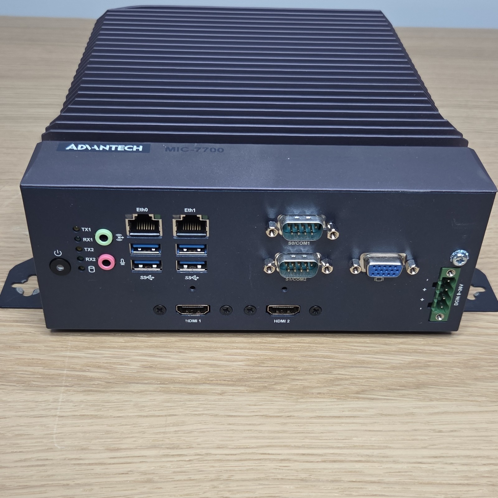 Advantech MIC-7700 Industrial Embedded Computer MIC7700Q1807-T