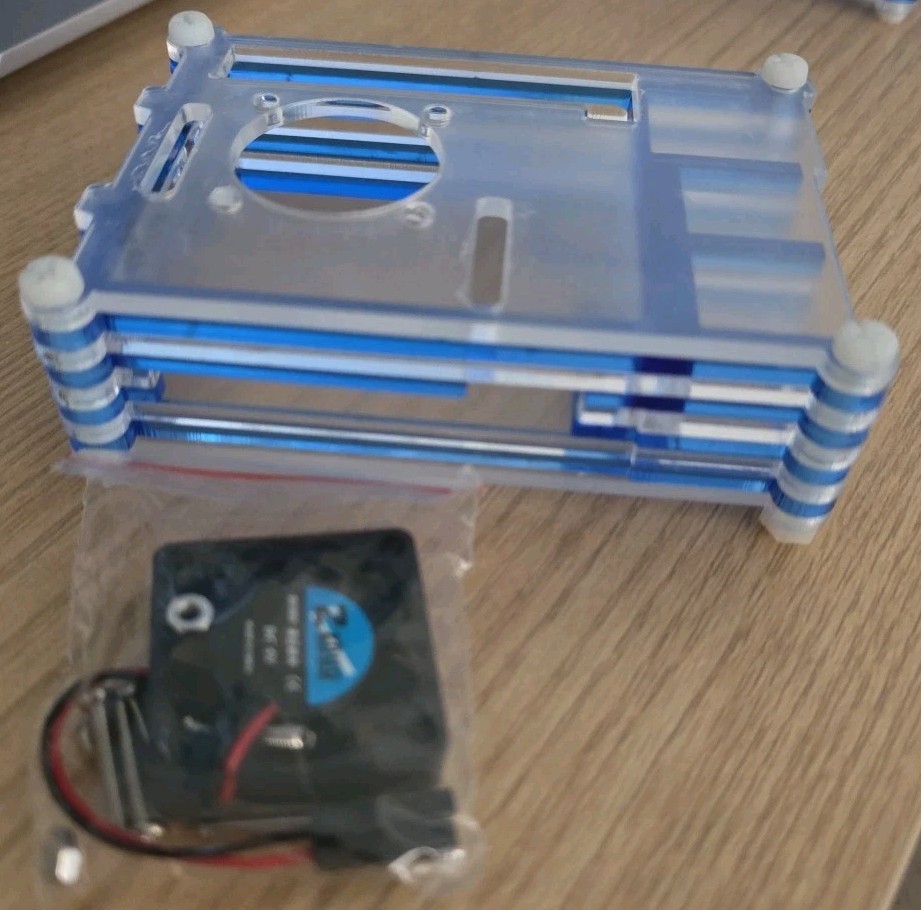 Raspberry Pi 4B Model B Clear/Blue Acrylic Case Enclosure Box + Cooling Fan