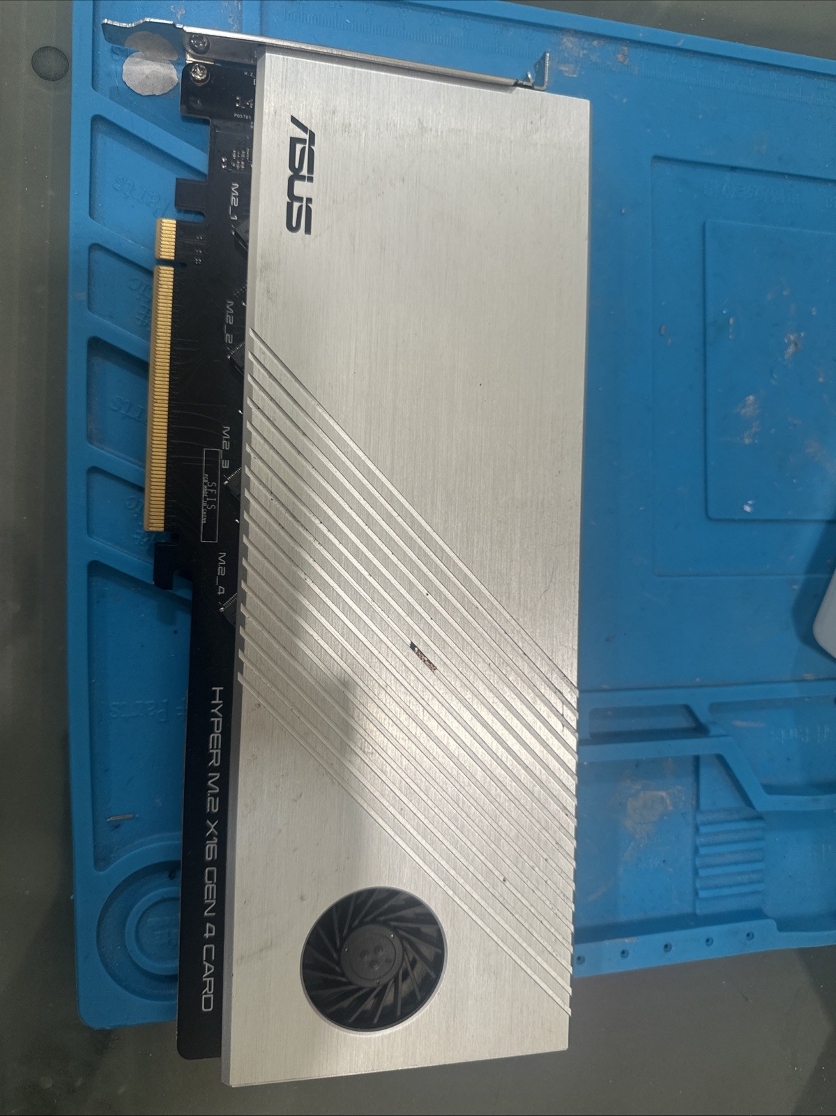 ASUS Hyper M.2 x16 Gen 4 Card PCIe 4.0/3.0 NVMe RAID Expansion Adapter Card