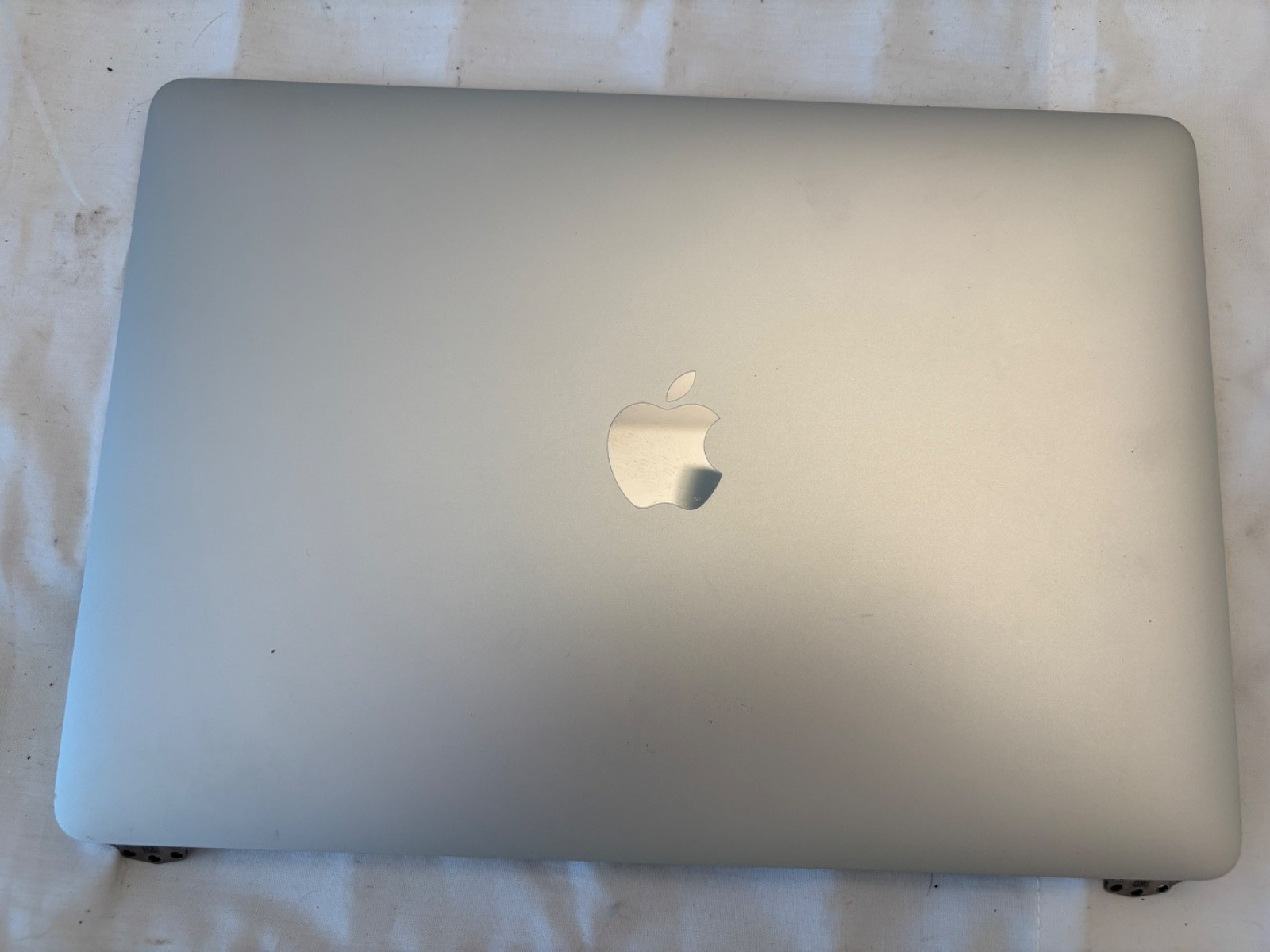 OEM Macbook Pro 13″ A1989 A2251 A2159 2018 2019 2020 LCD Display SILVER 9/10