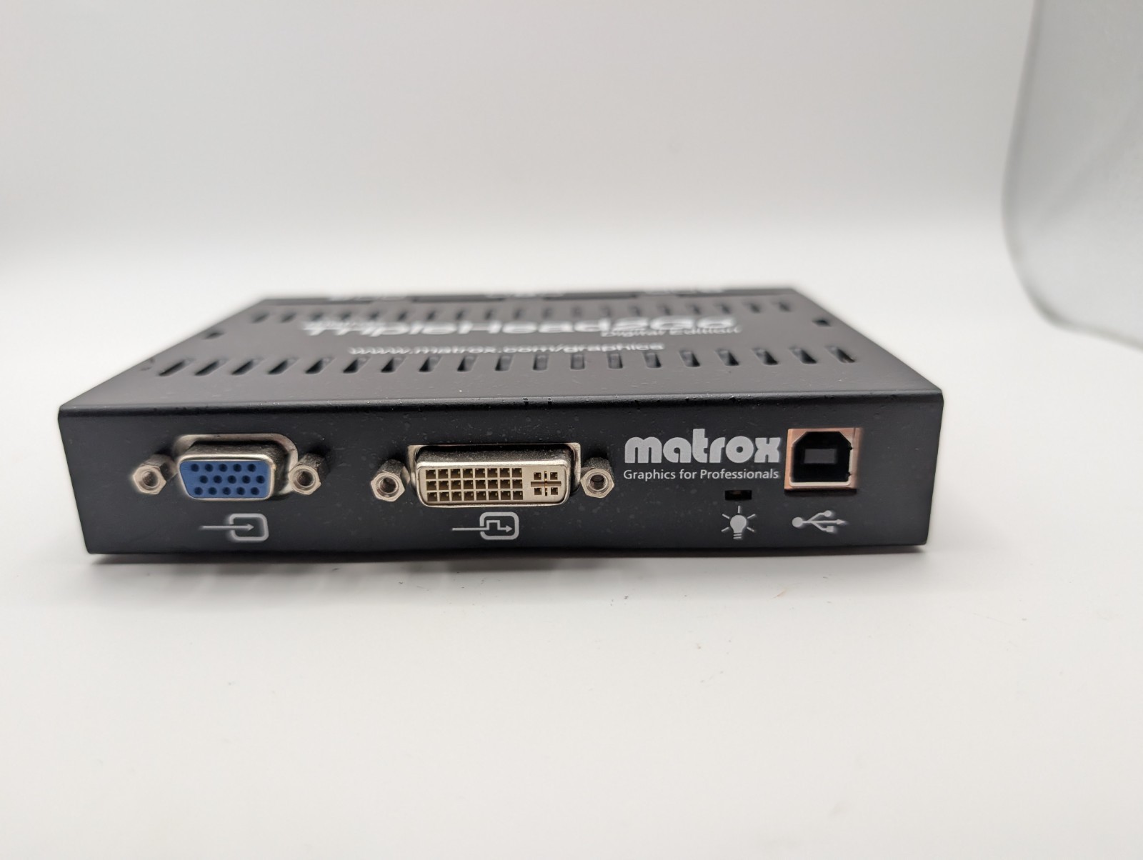 Matrox TripleHead2Go Digital Edition (T2G-D3D-IF)