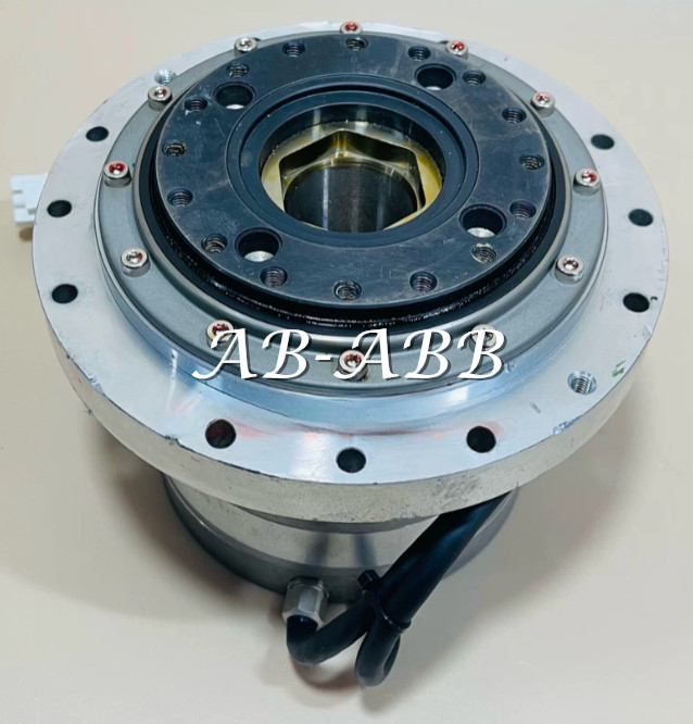 1 ea FHA-32C-100-E250-BC Servo motor second-hand