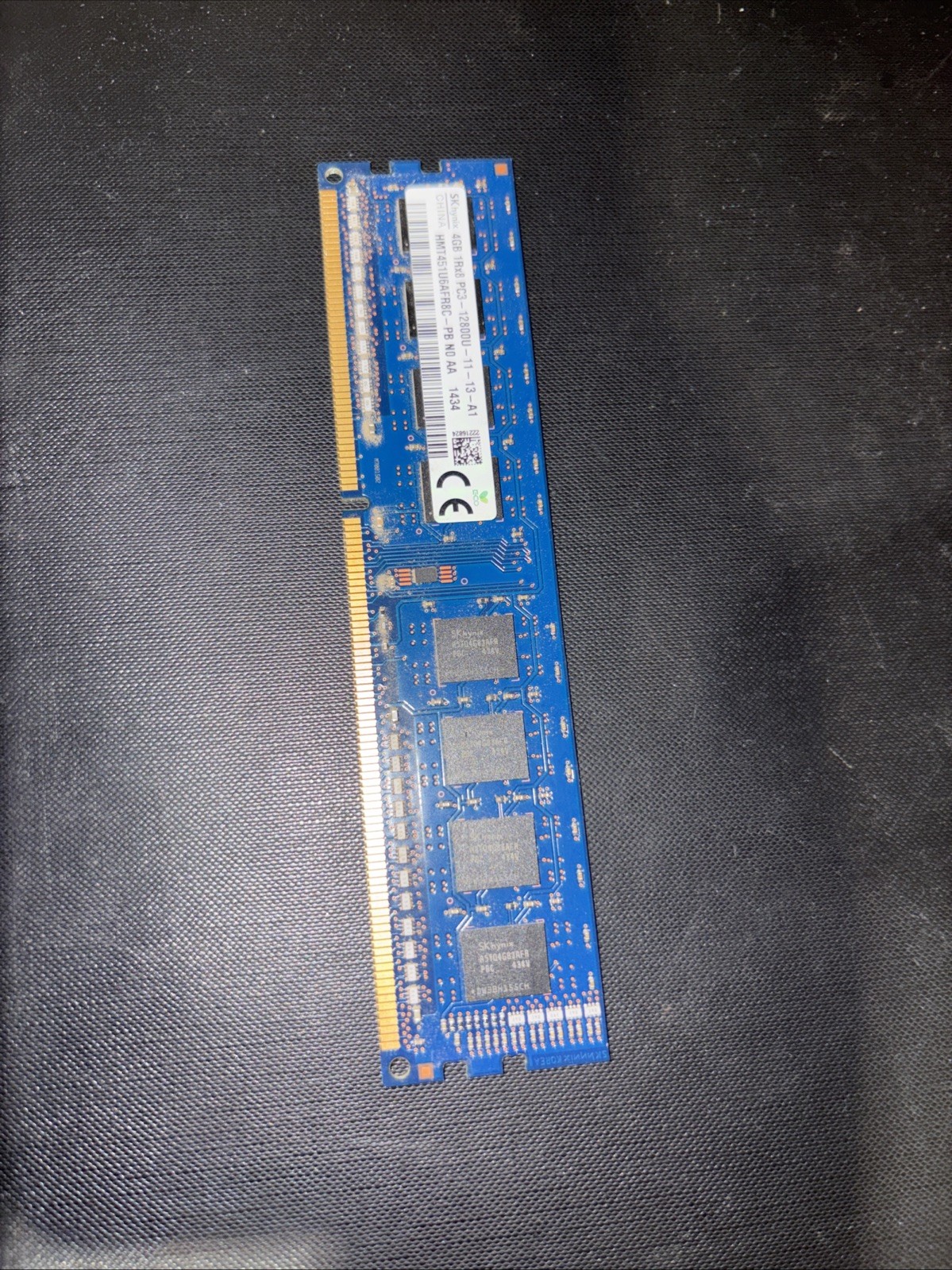 SK hynix 4GB 1Rx8 DDR3 RAM PC3-12800U 1600MHz Desktop Memory HMT451U6AFR8C-PB