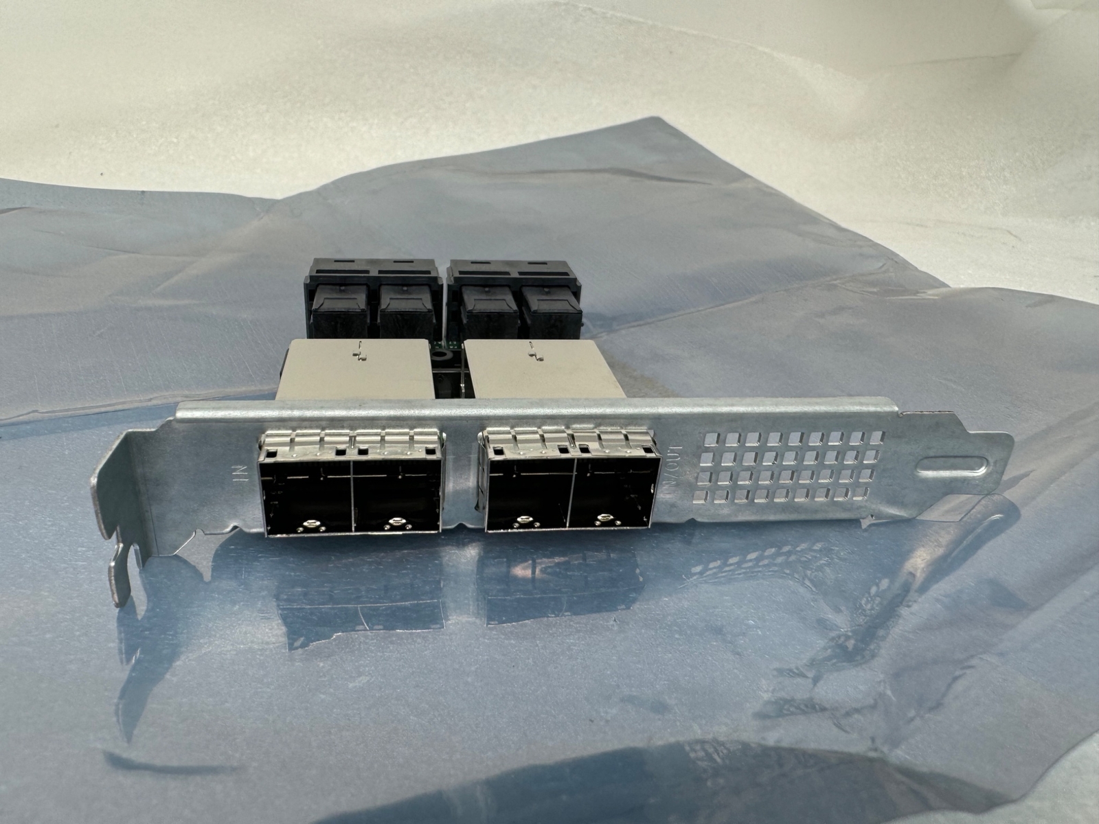Supermicro AOM-SAS3-16I16E Internal to External Cable Adapter 16-Port MiniSAS