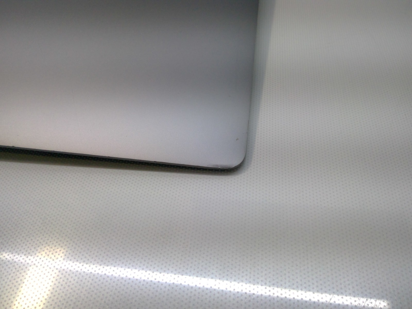 Genuine Apple MacBook Pro A1990 15″ 2018 2019 LCD Screen Display Assembly Gray