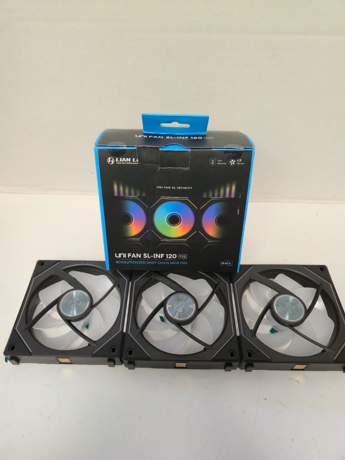 FANS ONLY – Lian Li Uni Fan SL-INF 120 – Black – 3 Pack