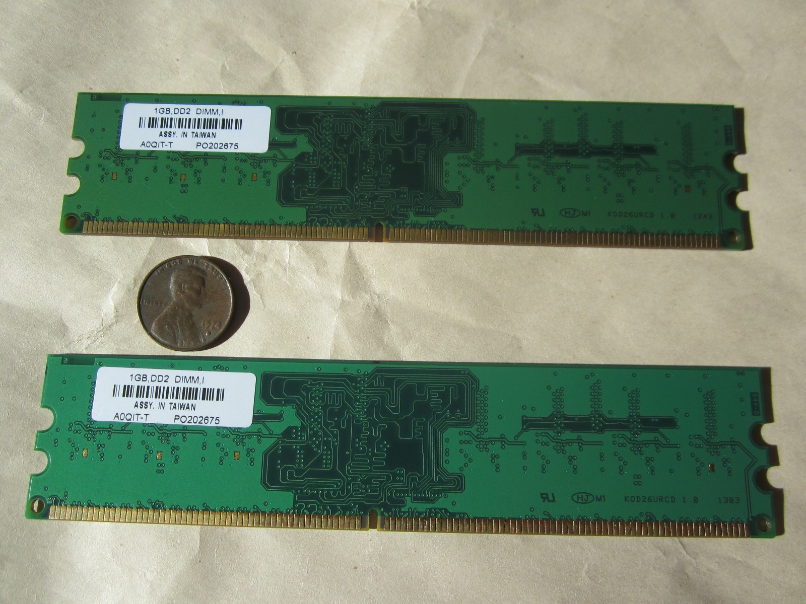 Set of (2) PNY 136569.3 1GB DD2 DIMM F Random Access Memory RAM 2GB (2x 1GB)DELL