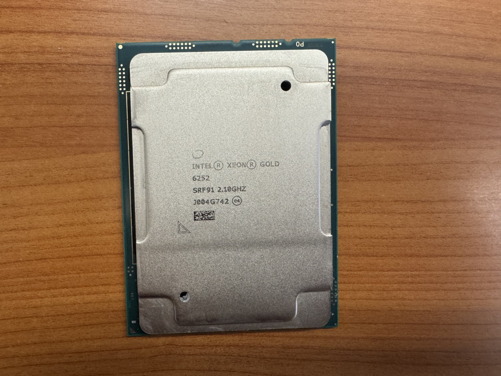 Intel Xeon Gold 6252 2.1GHz 24C 35.57MB 150W FCLGA3647 CPU CD8069504194401 SRF91