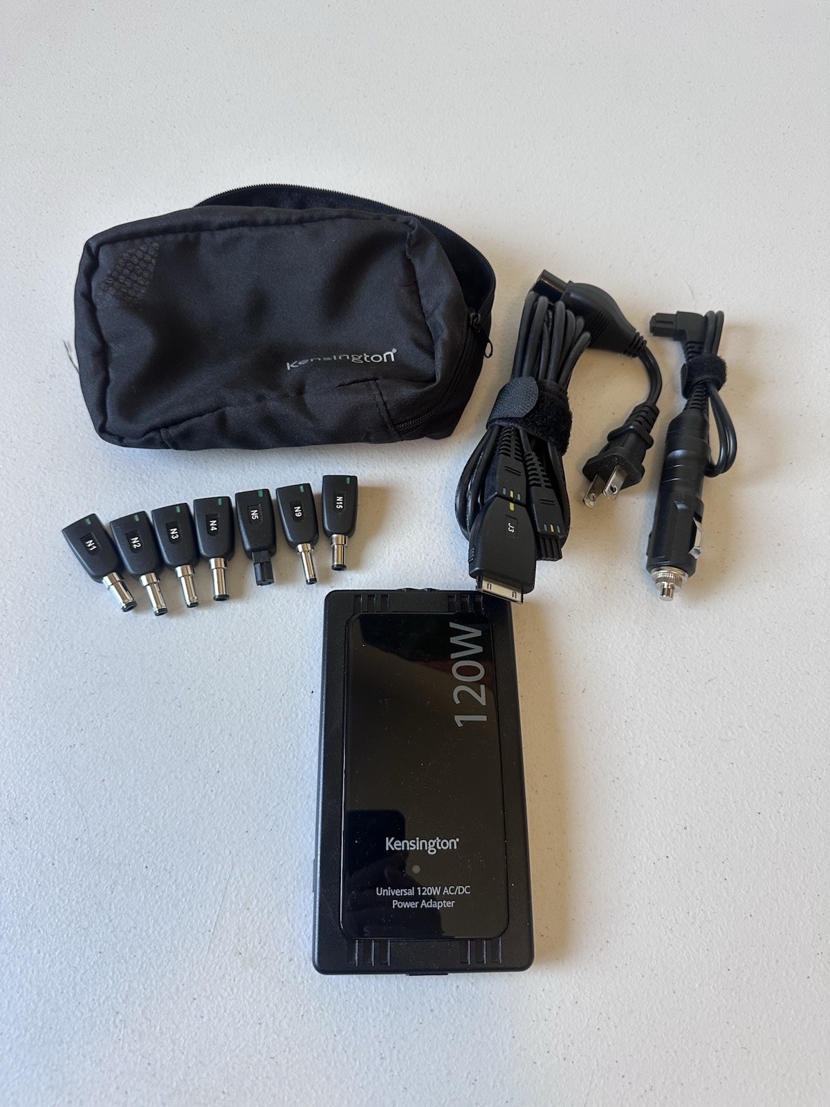 Kensington Portable Power Supply 120W AC/DC Universal Adapter Black Model 33197