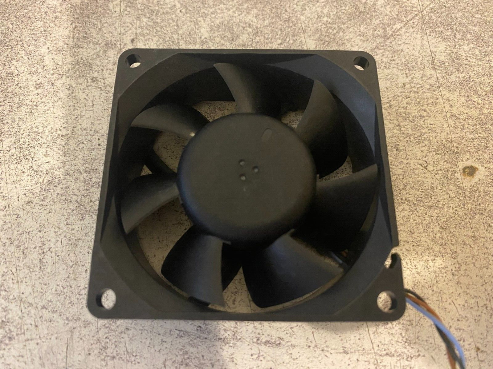 Lot of 2 Delta DC Brushless AUB0712VH 4 Pin Cooling Fans 70 x 25 Quick Ship