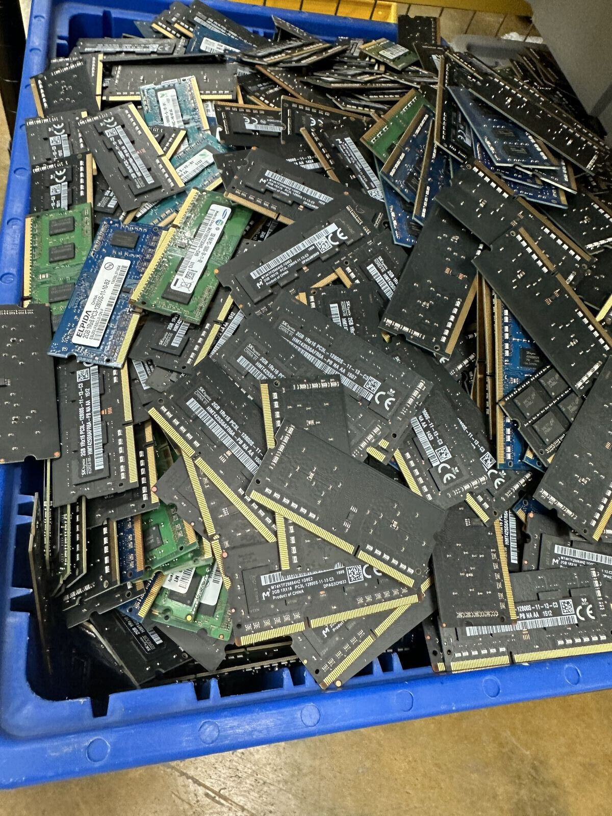 2GB DDR3L 1600 MHz PC3L-12800 204 Pin SODIMM MIXED MAJOR BRANDS LOWVOLTAGE