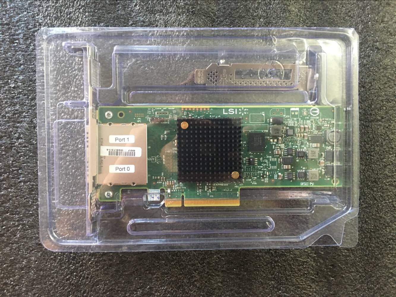 LSI SAS9207-8e 8-Port External Host Bus Adapter PCIe P20 IT Mode for ZFS FreeNAS