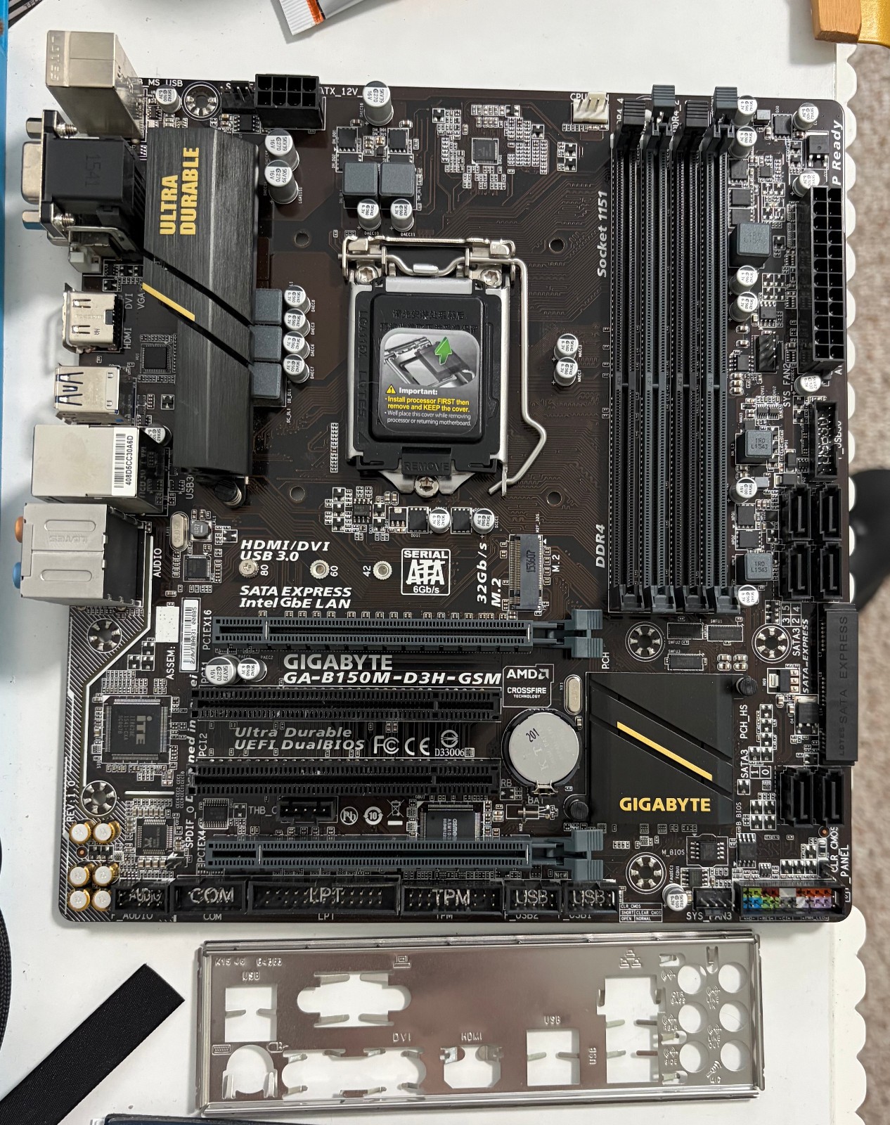 GIGABYTE GA-B150M-D3H (rev. 1.0) LGA 1151 Intel B150 Micro ATX Intel Motherboard