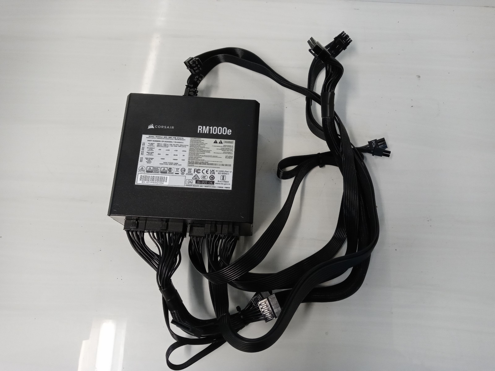 Corsair RM1000e 1000W 80 PLUS Gold Fully Modular ATX Power Supply CP-9020264