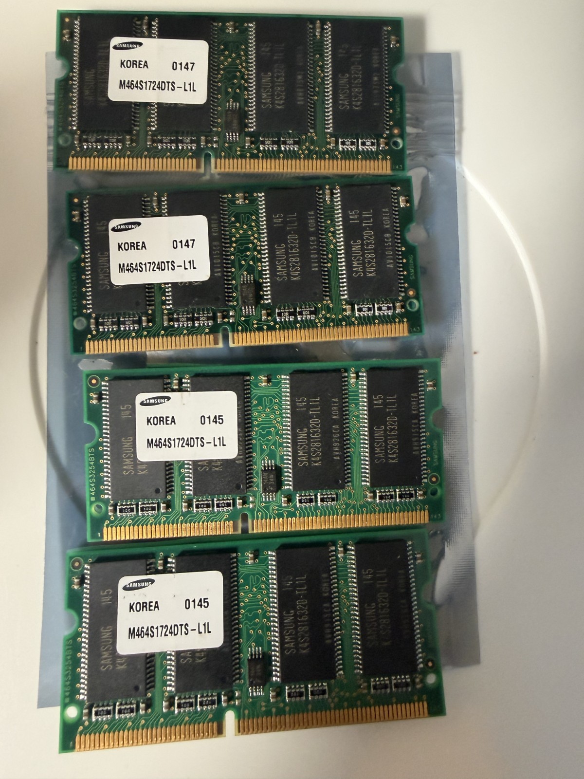 Samsung M464S1724DTS-L1L 128MB PC100 SDRAM 144-Pin Laptop SO-DIMM Memory Tested