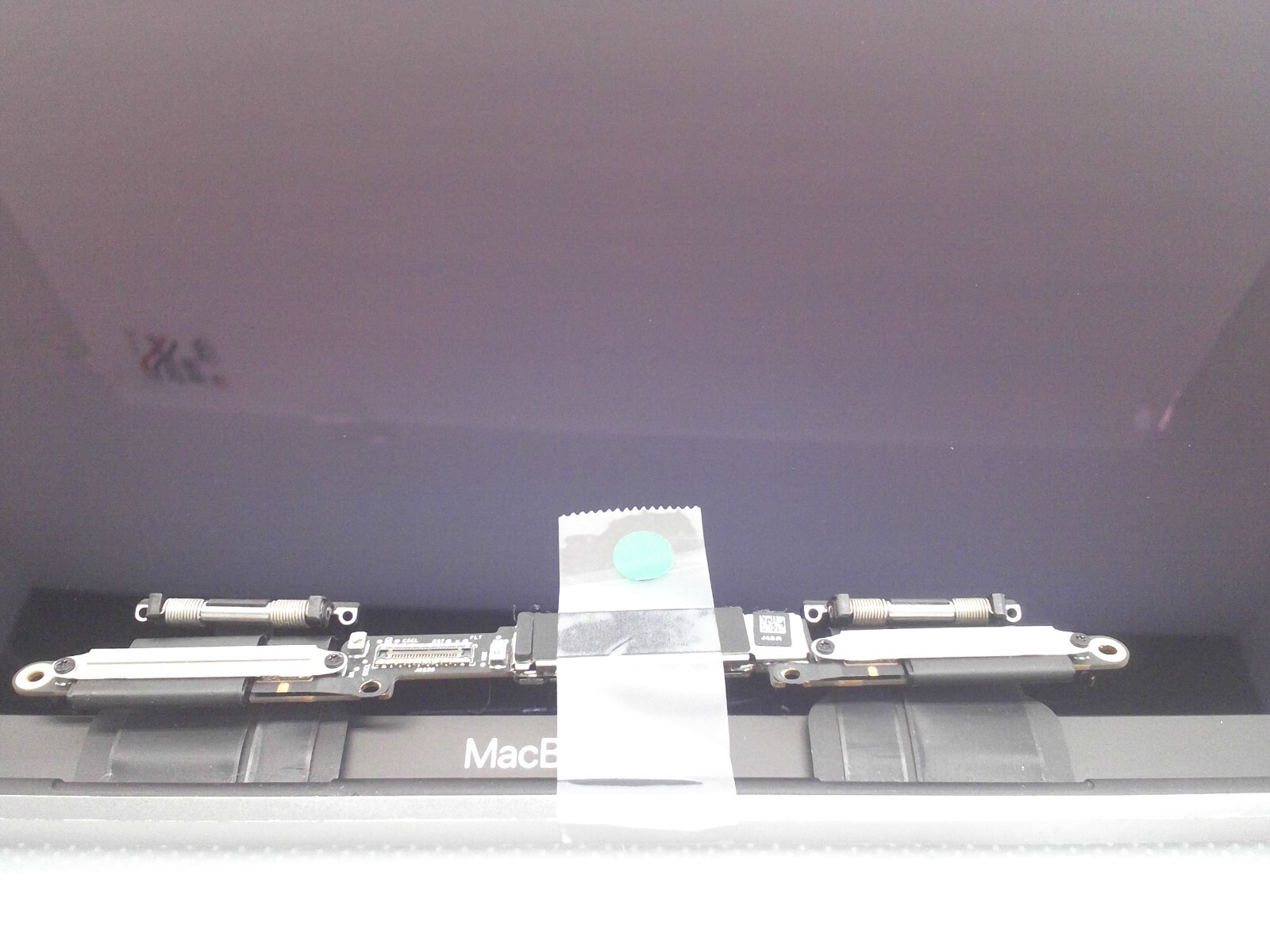 OEM Genuine LCD Screen Assembly for 15″ MacBook Pro A1990 2018 2019 Replacements
