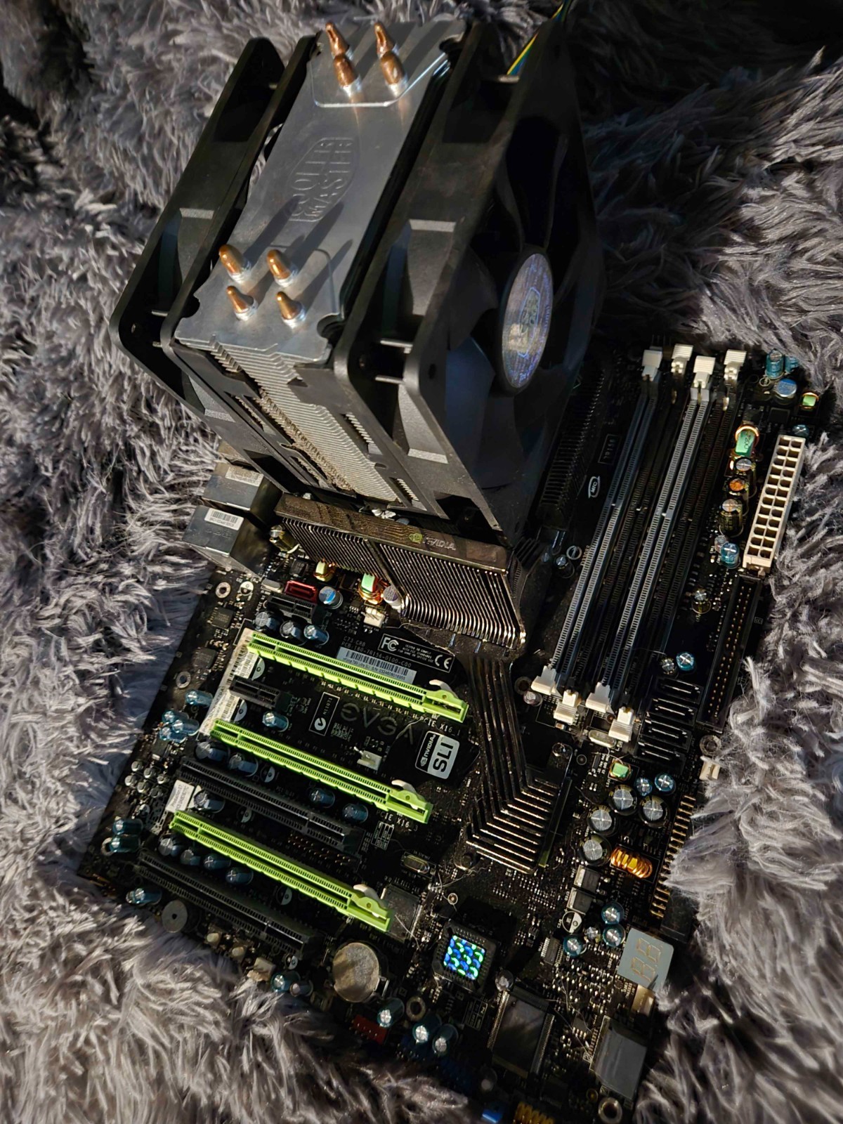 EVGA NFORCE 790i Ultra SLI Motherboard w LGA 755 Core2Quad 8 & Beefy CPU Cooler.