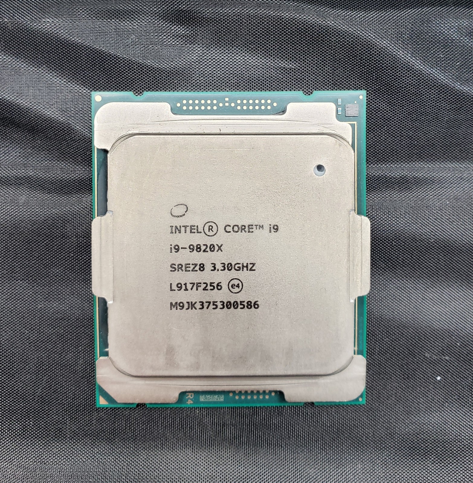 Intel Core i9-9820X 3.3Ghz (4.2GHz Turbo) 10-Core LGA 2066 Processor CPU