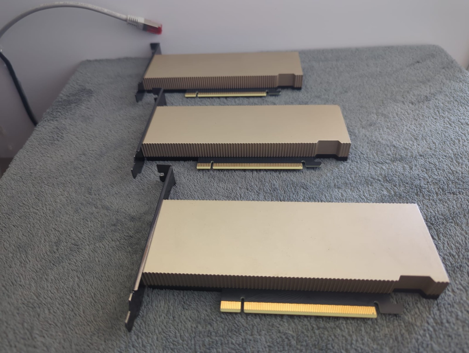 NVIDIA L4 24GB 70W AI GPU CUDA PCIe 4.0 LLM Ollama Stable Diffusion vGPU Hermes