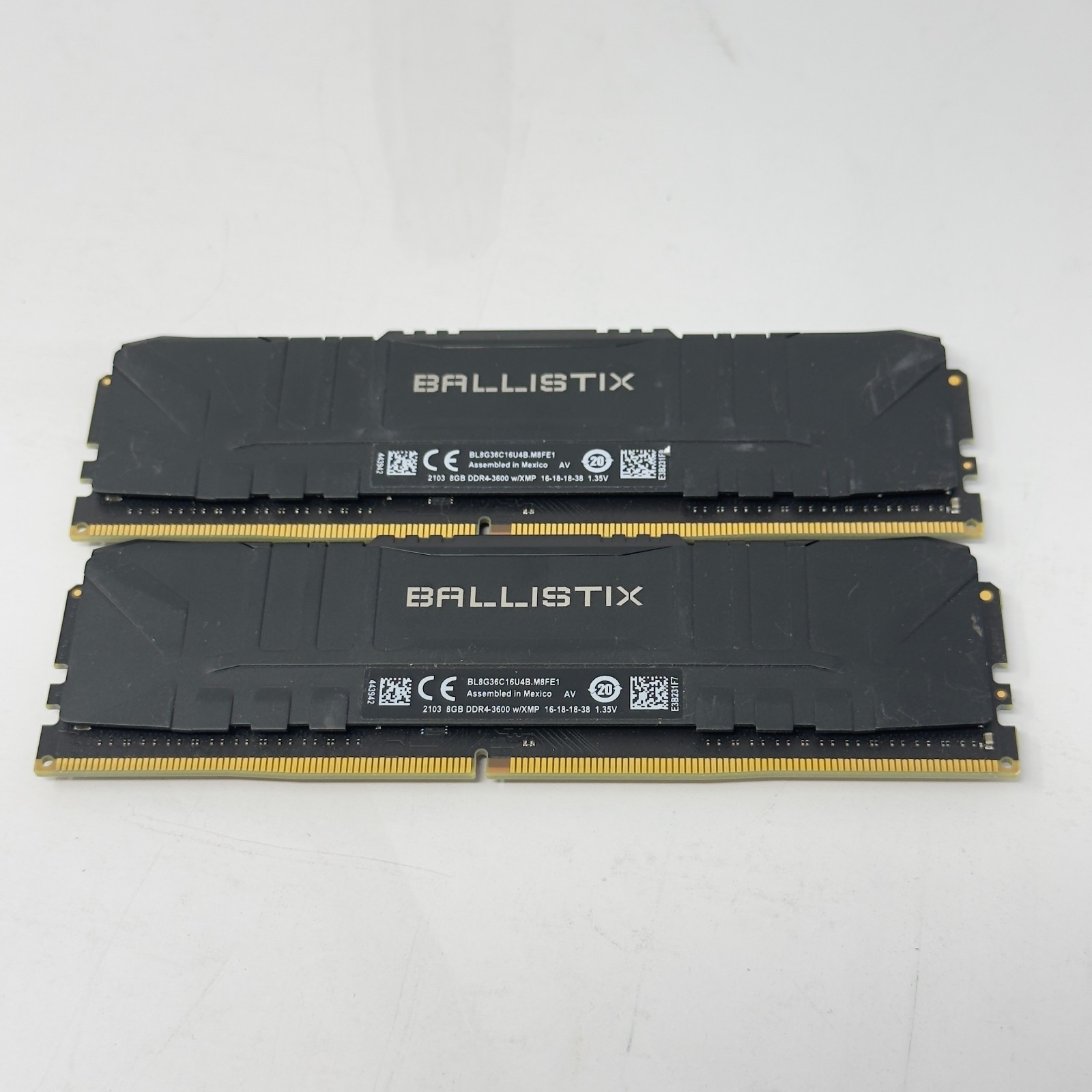 Crucial Ballistix 16GB 2x8GB DDR4-3600 CL16 UDIMM RAM BL8G36C16U4B
