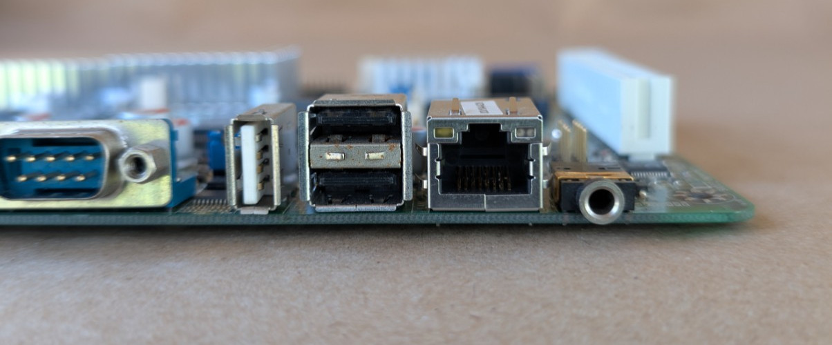 Jetway NF95A-270-LF Mini-ITX Motherboard w/ Intel Atom N270 CPU