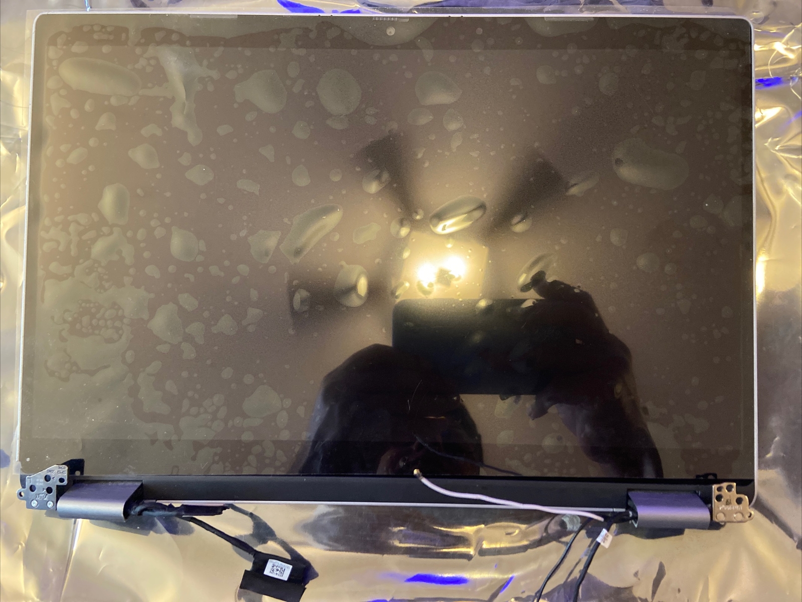 Dell Latitude 5320 2-in 1 H16N3 13.3″ Broken Left Hinge With Crack Corner B25c