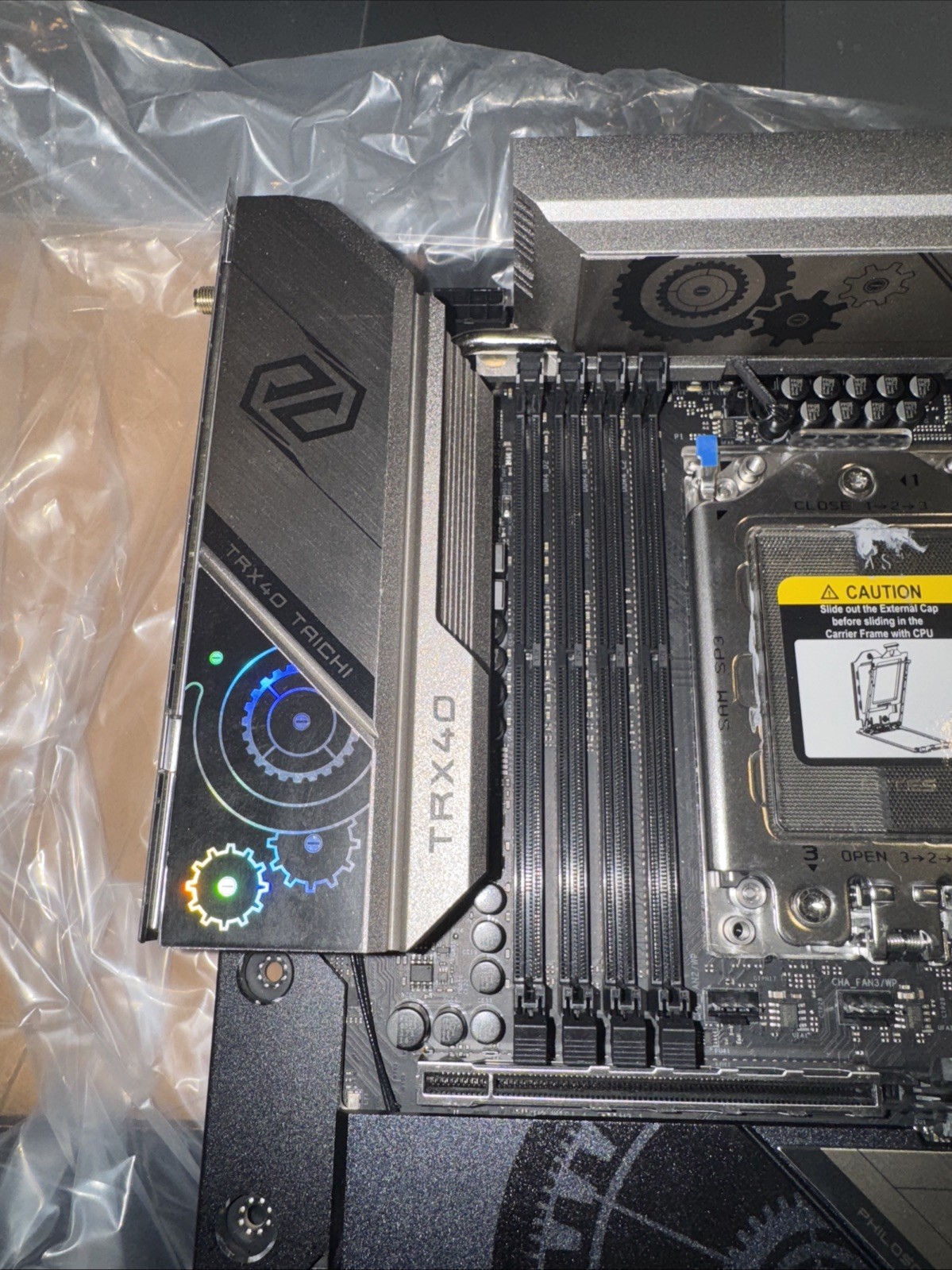 ASRock TRX40 TAICHI sTRX4 AMD TRX40 SATA 6Gb/sASRock DDR4 ATX AMD Motherboard