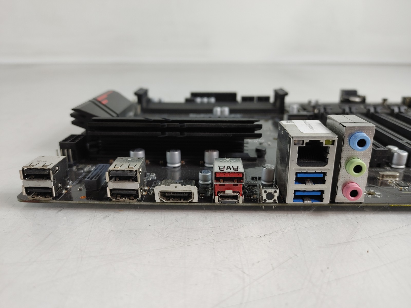 Gigabyte B550 UD AC AMD Socket AM4 DDR4 Desktop Motherboard