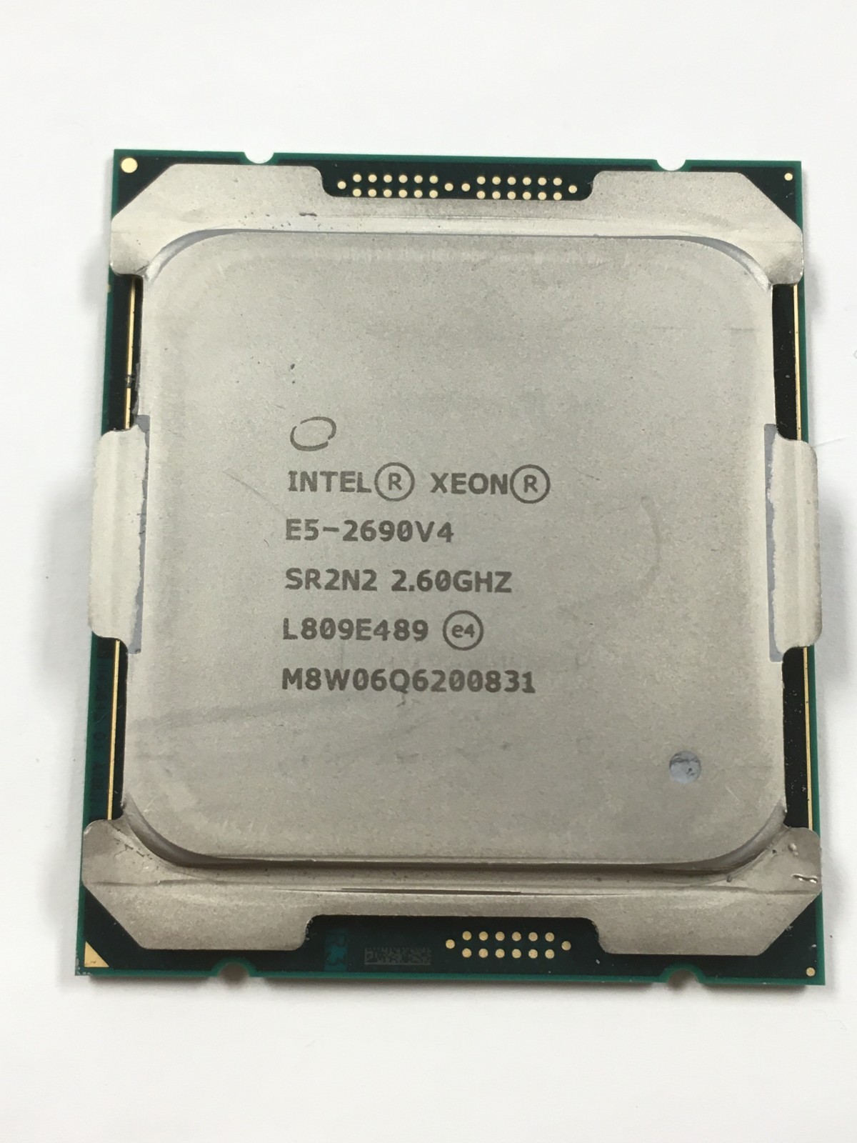 Intel Xeon E5 – 2690V4 / SR2N2 2.60GHz 35MB 14-Core CPU LGA 2011