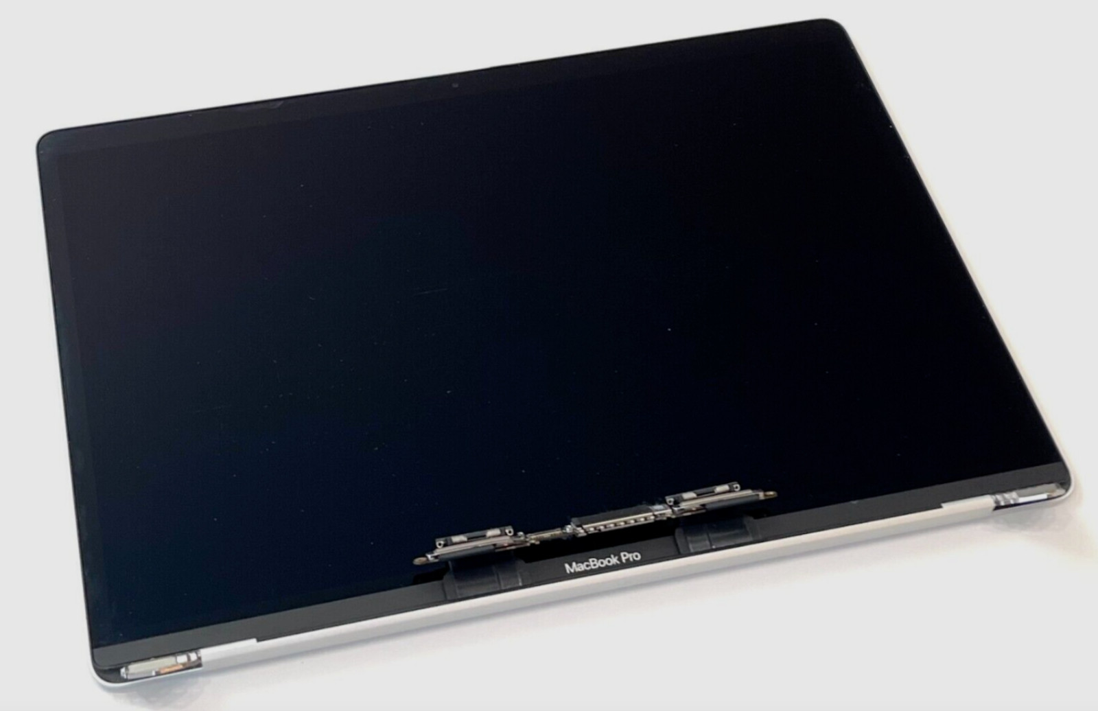 LCD Display Assembly 15″ MacBook Pro A1990 Original 661-10355 Silver 2018 2019