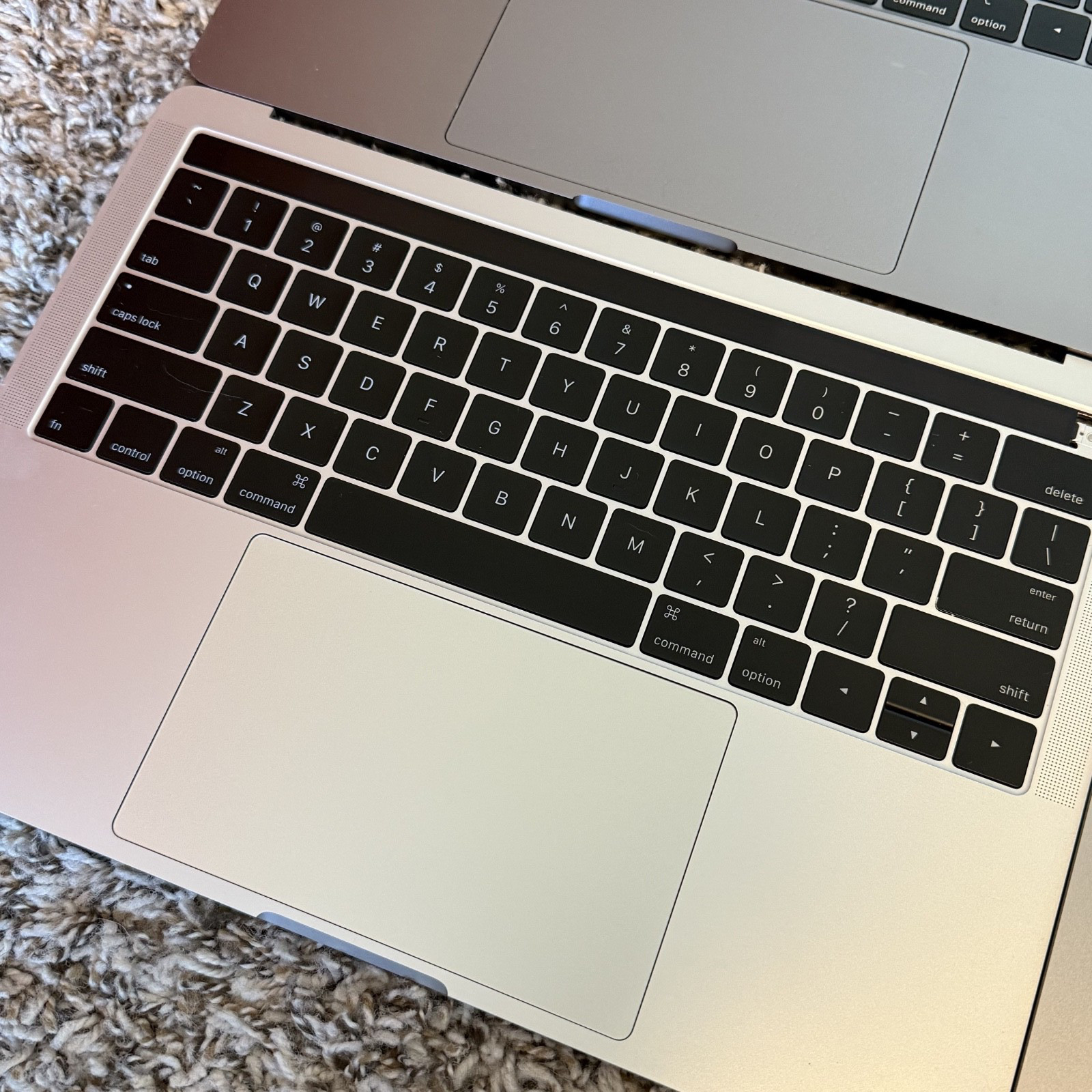 Lot X4 Apple MacBook Pro A1989 2018 2019 Touchpad Keyboard Touch Bar Gray Silver