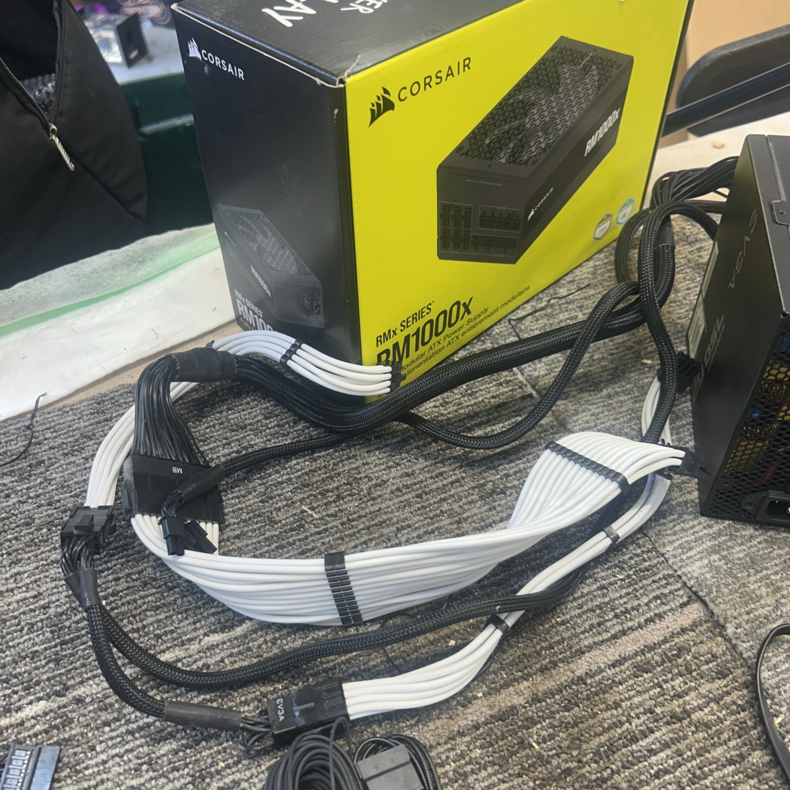 Nice Corsair RM1000x 1000W ATX 3.1 PCIe 5.1 Fully Modular PSU CP-9020271-NA Free