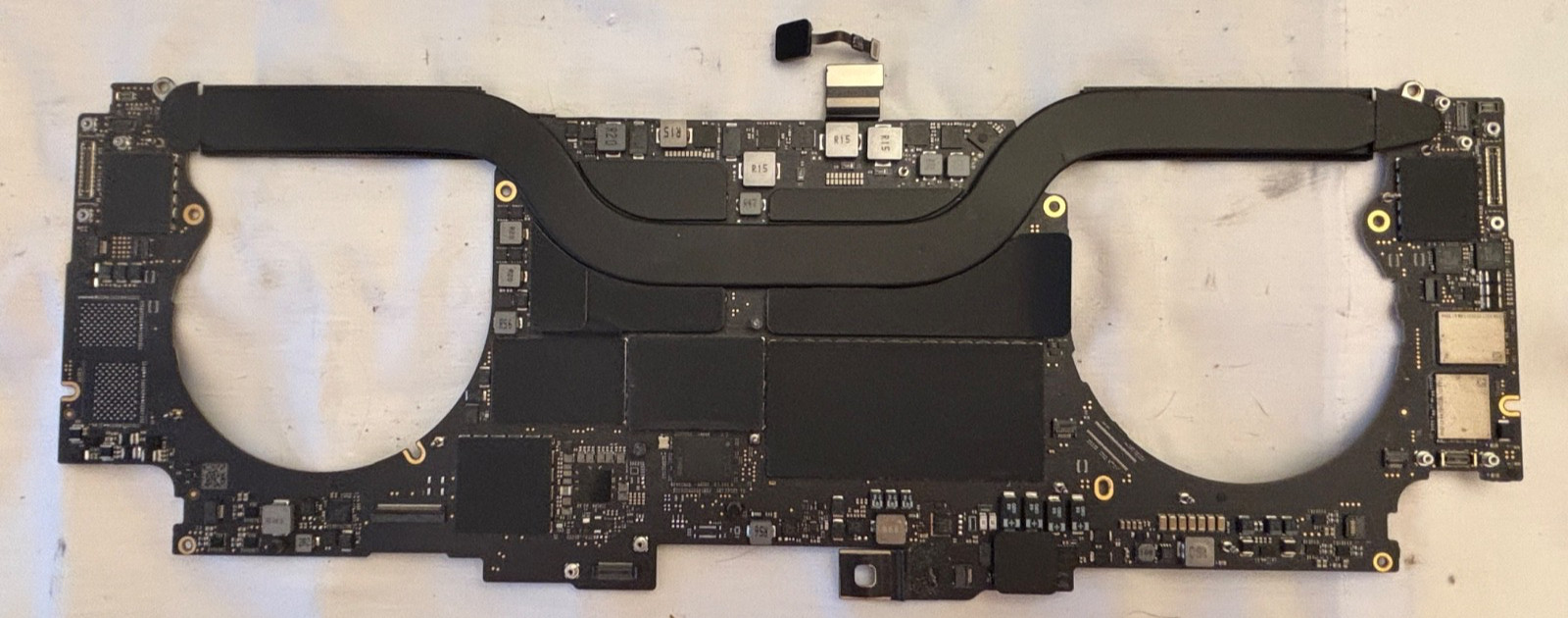MacBook Pro 16″ A2141 2019 i9 2.3ghz 64GB 1TB 820-01700-A Logic Board+Touch ID