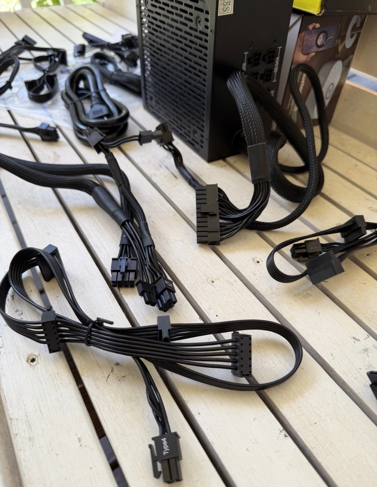 Yeyian Raiden 650W Power Supply 80+ Gold (Used)- Includes Corsair RM1000x Cables