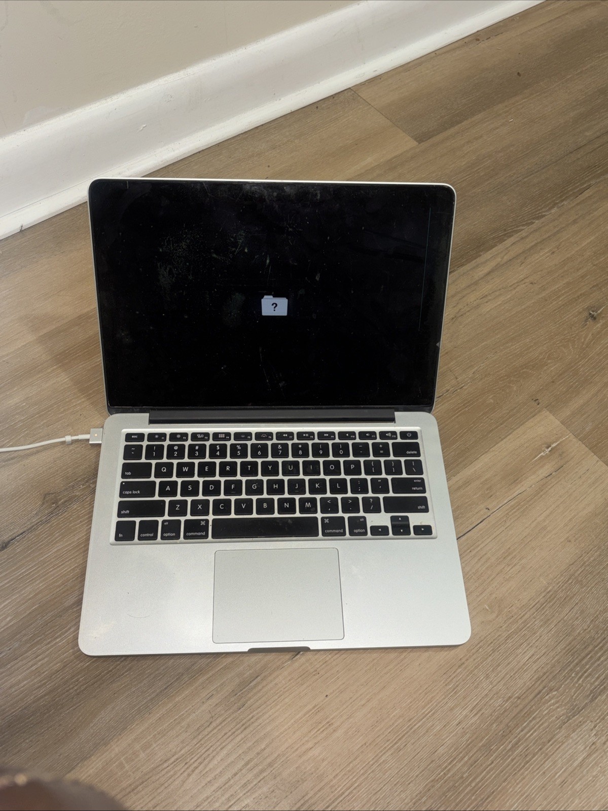 Genuine Apple MacBook Pro 13″ Early 2015 A1502 For Parts Or Repair Only