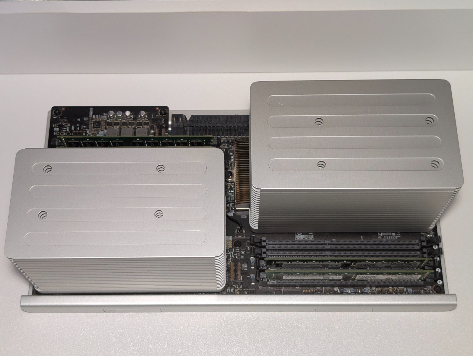 Mac Pro 2012 12 Core CPU Tray Intel Xeon E5645 2.4GHz 32GB RAM 5,1