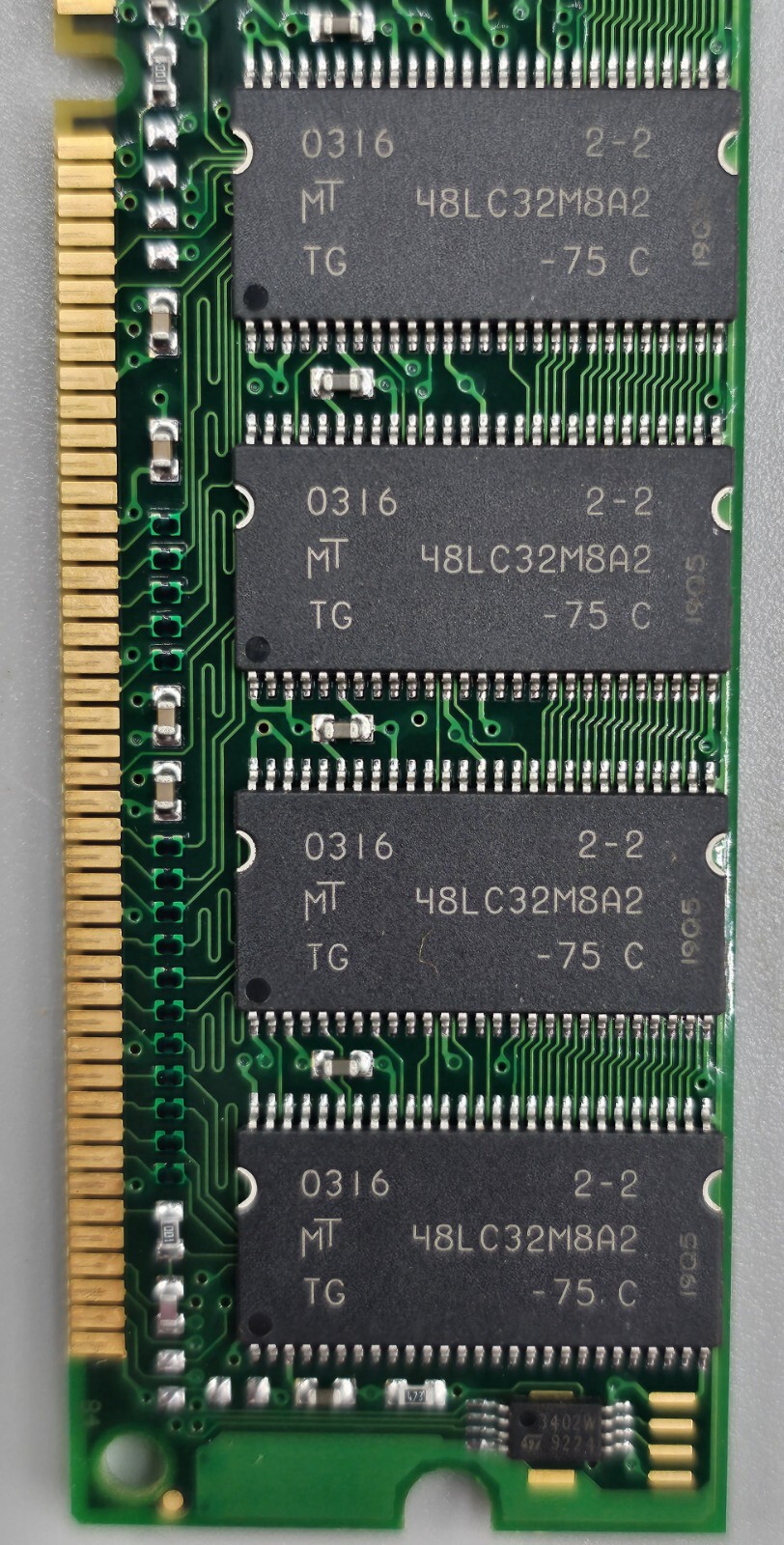 512MB, SDR DIMM, H Memory Ram PC Vintage Computer Components Parts 32S64A 64WHS