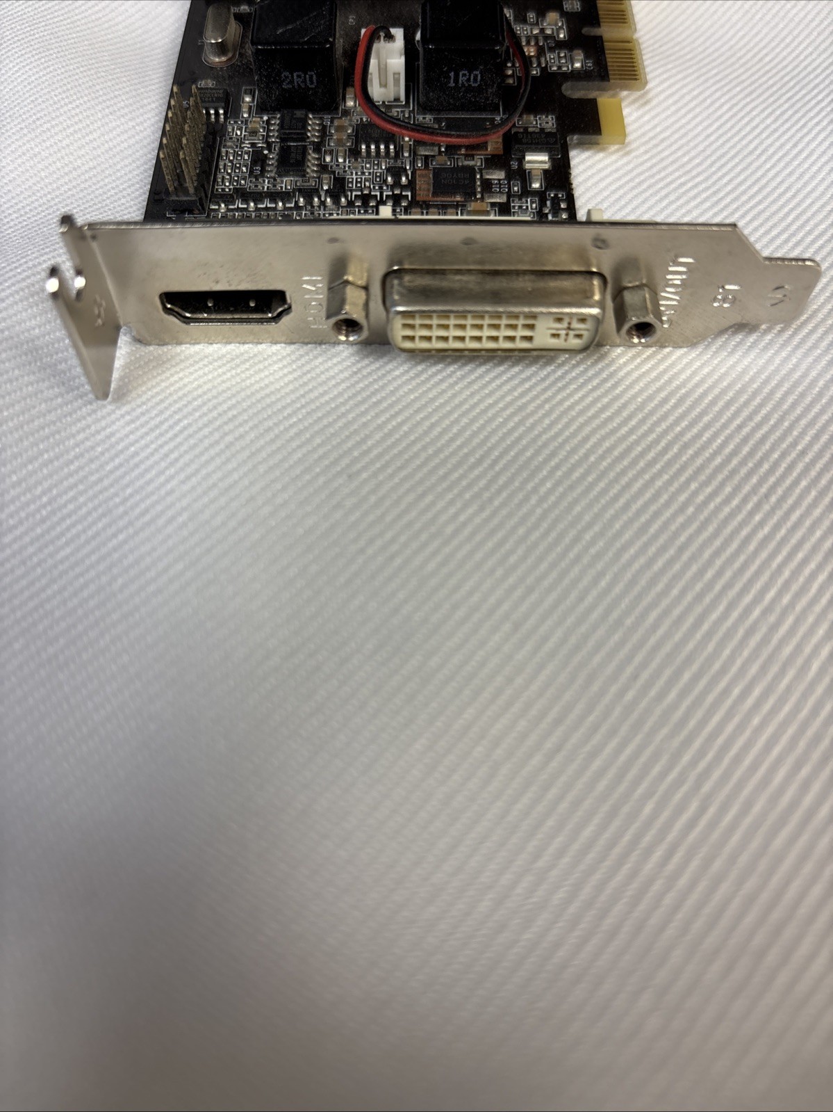 PNY VCGG2101D3XPB GeForce GF210 1024MB DDR3 PCIe Graphics Card Low Profile