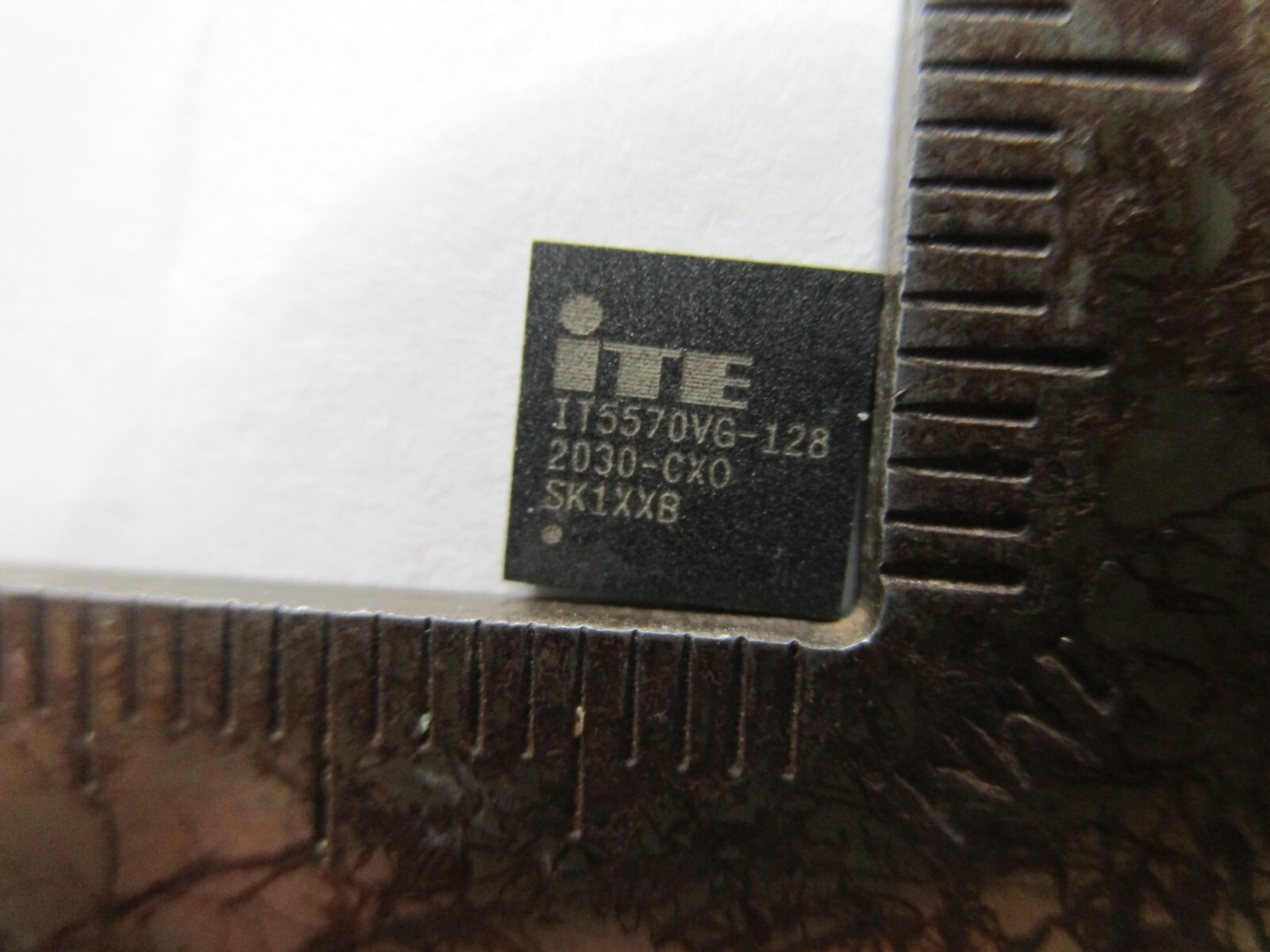 1x IT557OVG-128 ITE5570VG-128 CX IT5570VG128 CX0 IT5570VG-128 CXO BGA128 IC