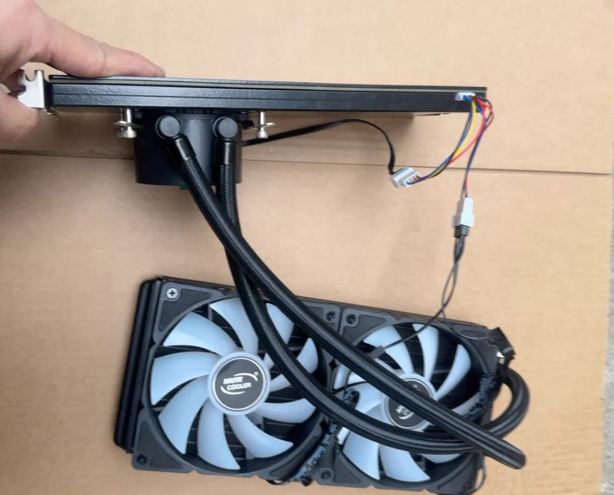 NVIDIA Tesla V100 32Gb graphics card w/240 water-cooling version kit