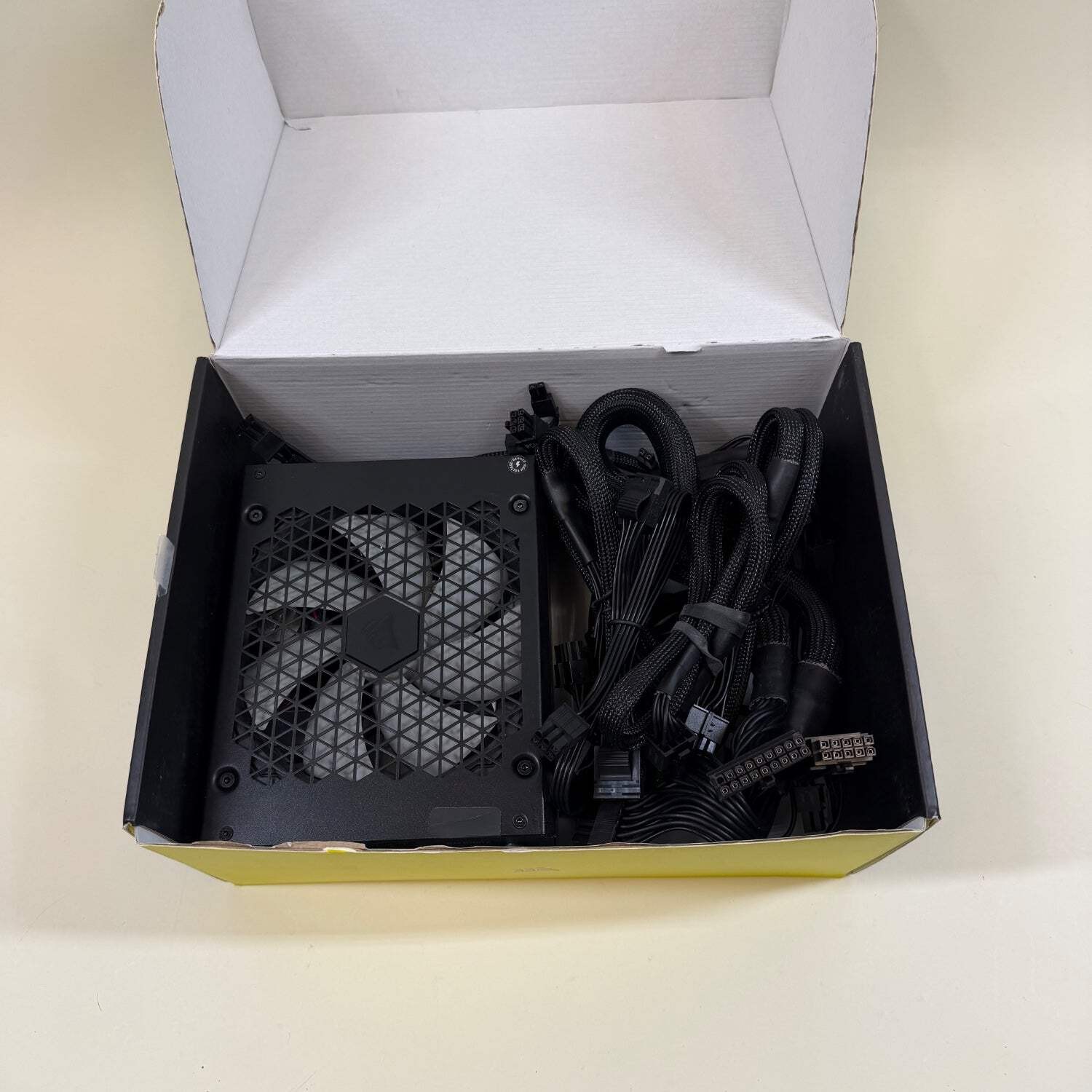 Corsair rm1000x CP-9020201-NA 80 Plus Gold 1000W Fully Modular Power Supply