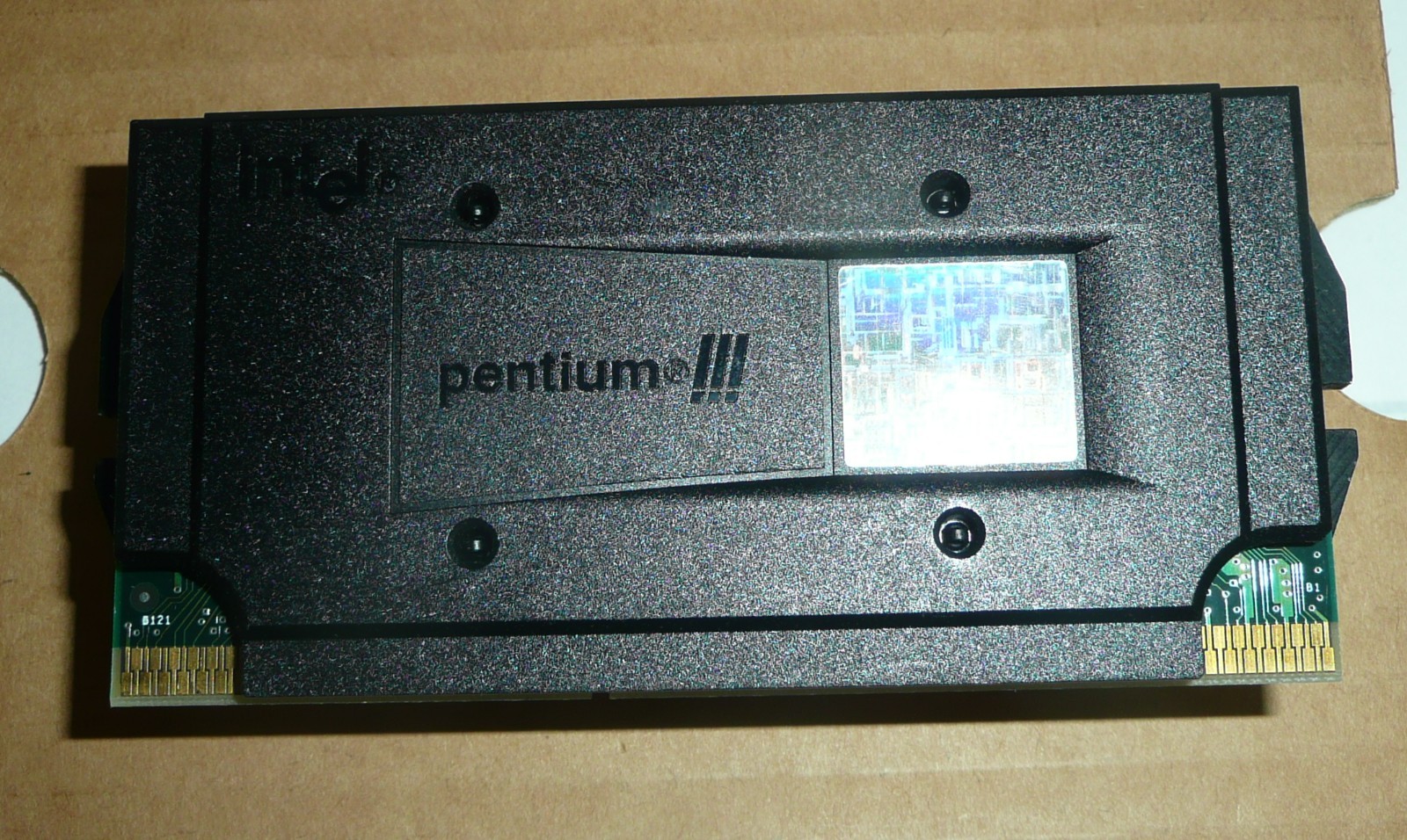 VINTAGE Intel Pentium III 850MHz SL47M P3 Slot 1 CPU 850/256/100/1.65V Processor