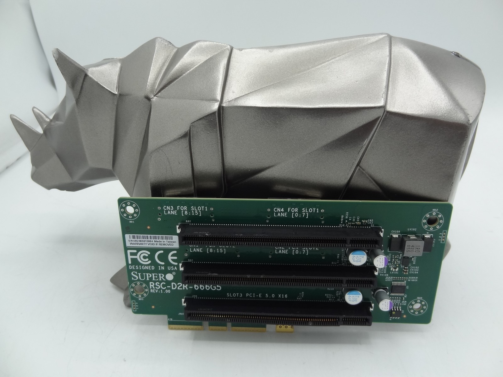 RSC-D2R-666G5 SUPERMICRO 2U DCO RISER CARD (RHS W/ 3 PCIE 5.0 X16 SLOTS HFRoH)