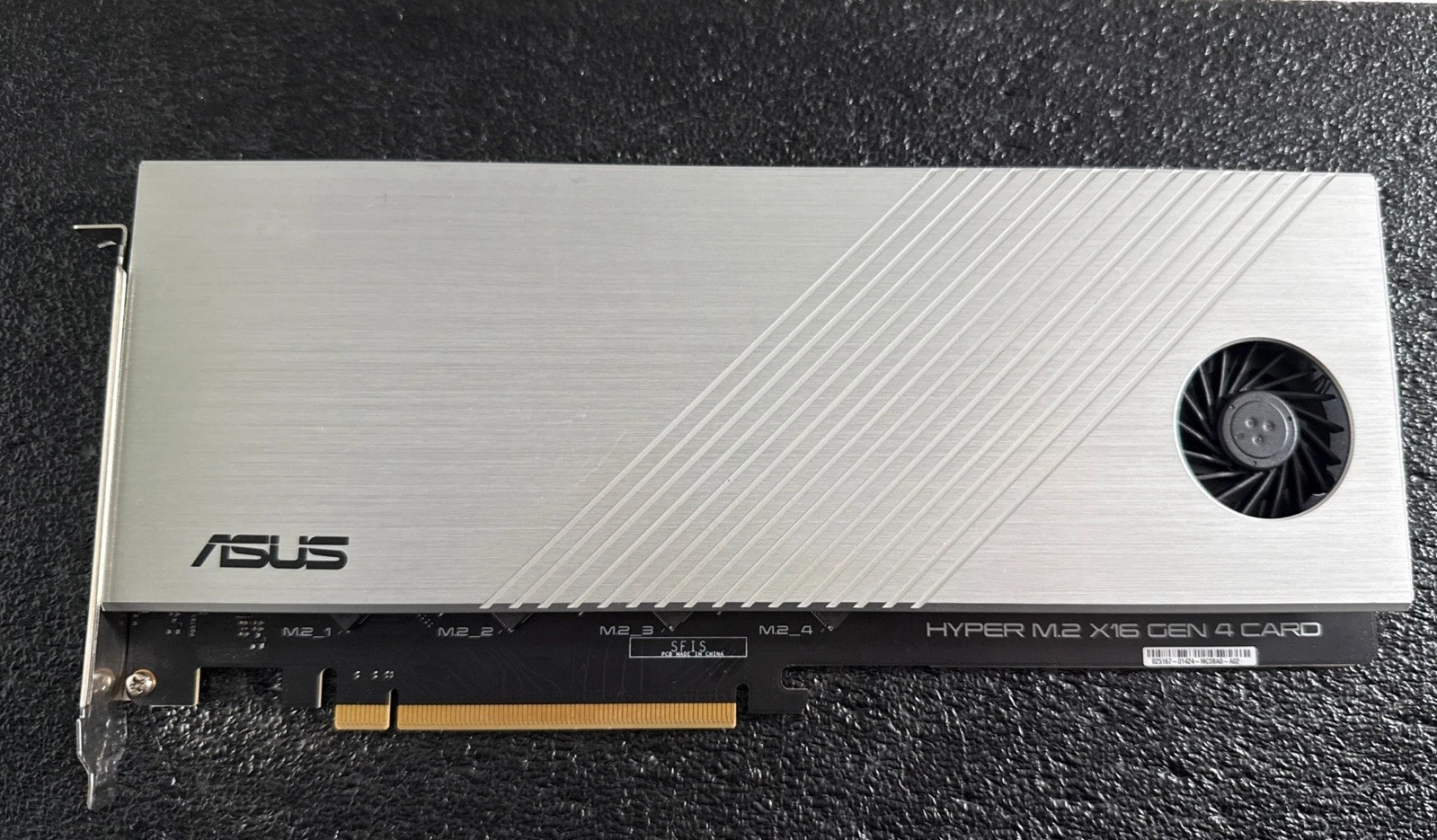 Asus HYPER M.2 X16 Gen 4 Expansion Card PCI Express PCIe 4.0