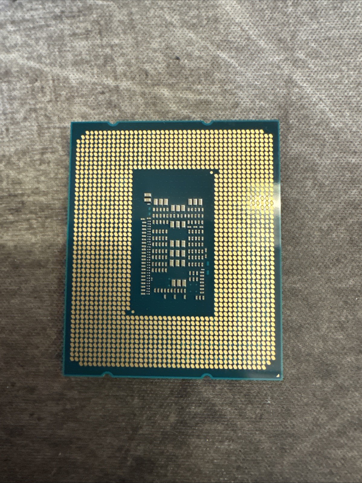 Intel Core i5-12500T 6-Cores 2.00 GHz FCLGA1700 SRL5W Desktop Processor