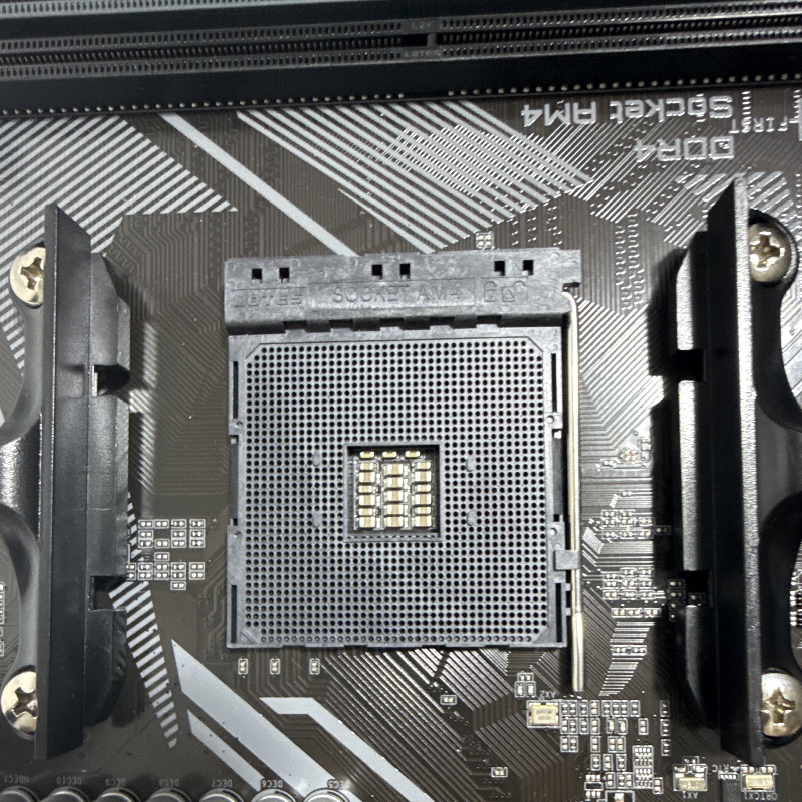 GIGABYTE B550M K MicroATX AM4 Socket