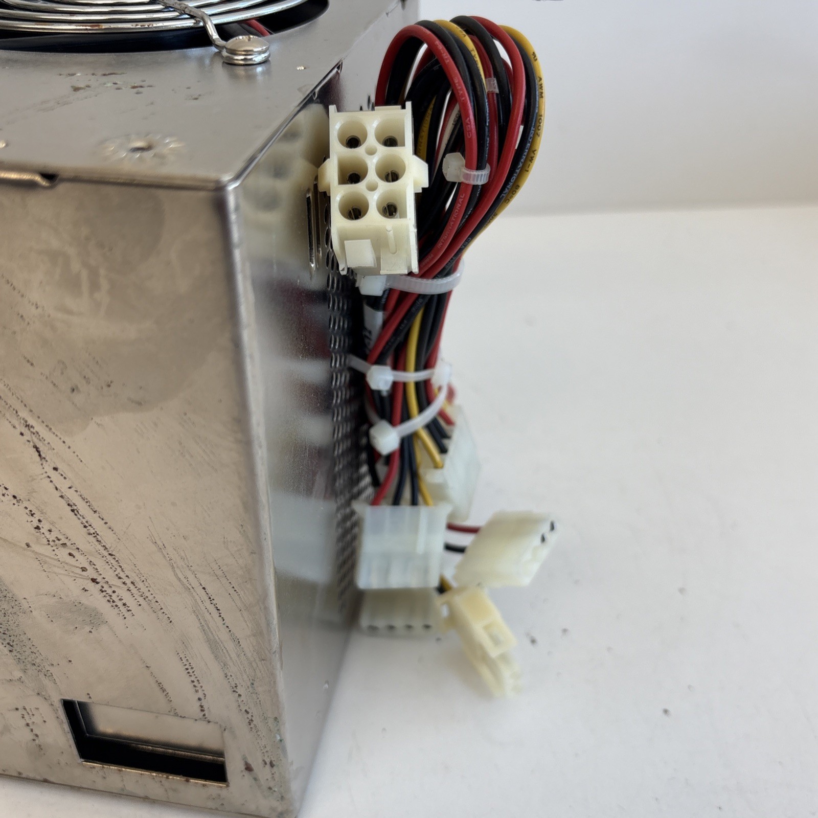 TAIWAN LITON ELECTRONIC CO. PA-4201-6 200W POWER SUPPLY