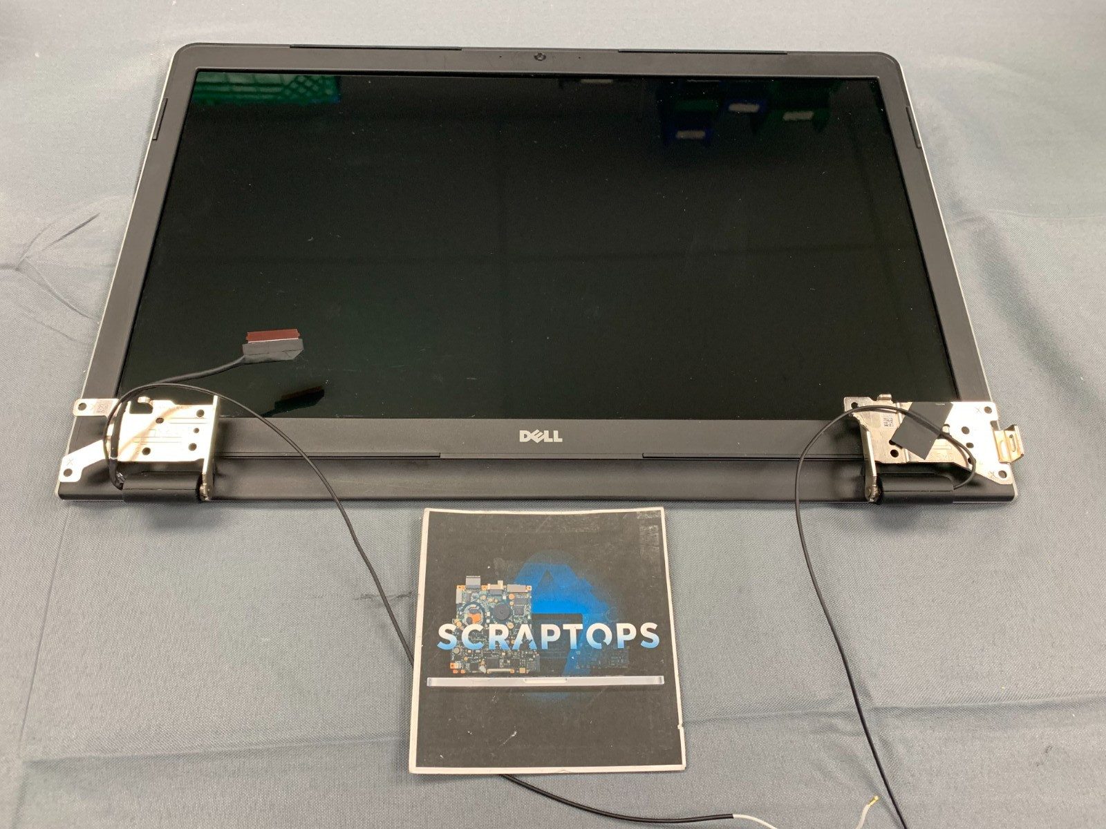 Dell Inspiron 5758 LCD Assembly 17.3″ HD+ 1600×900 Glossy Silver #522539