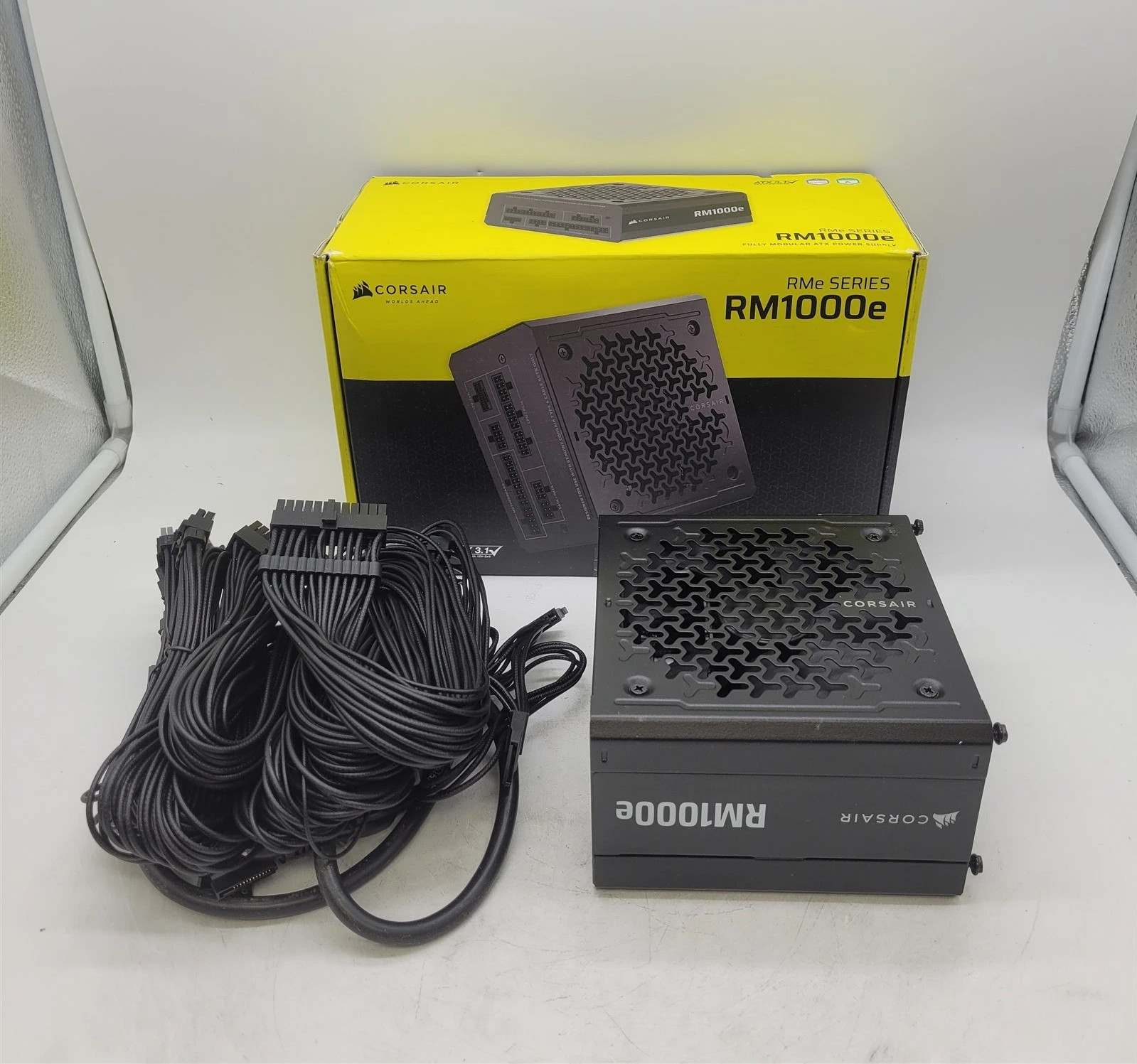 Corsair RM1000e 1000W Fully Modular Low-Noise ATX PSU -Cables -Read Desc