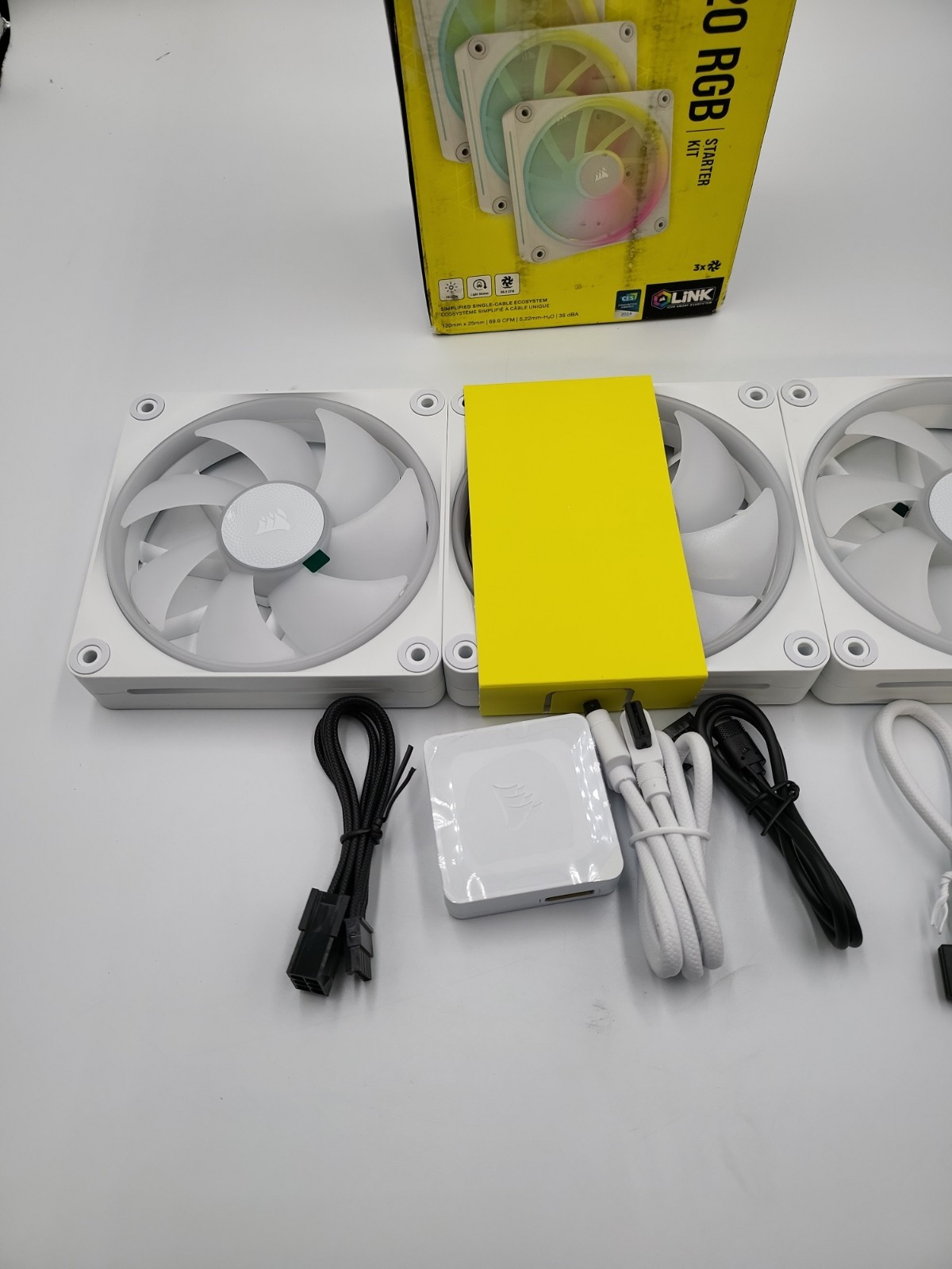 CORSAIR iCUE LINK LX120 RGB Triple 120mm PWM Fan Starter Kit WHITE CO-9051030-WW